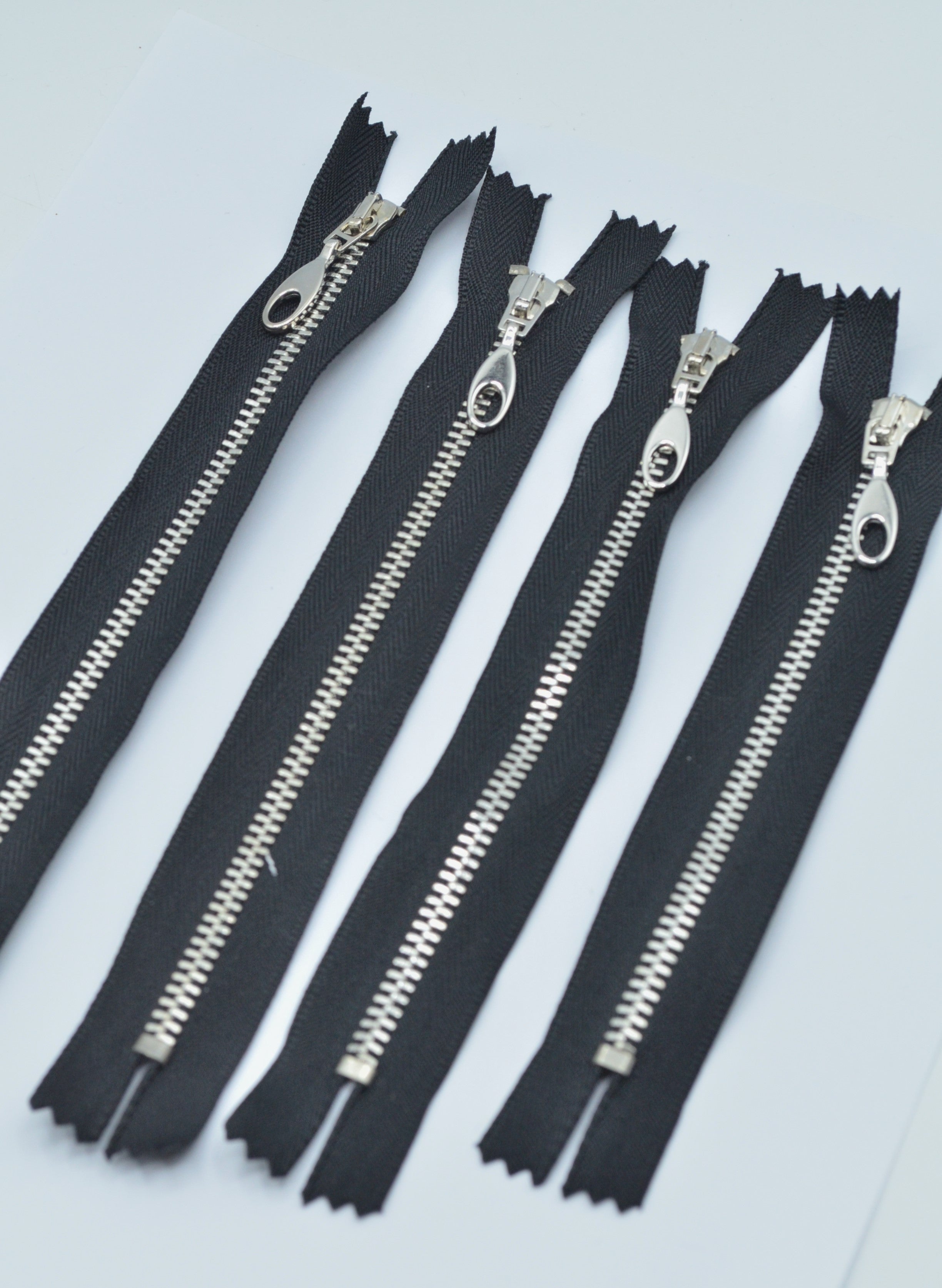 Fermoar Metalic Fix, 14-16-18-22-24-26-cm, Negru