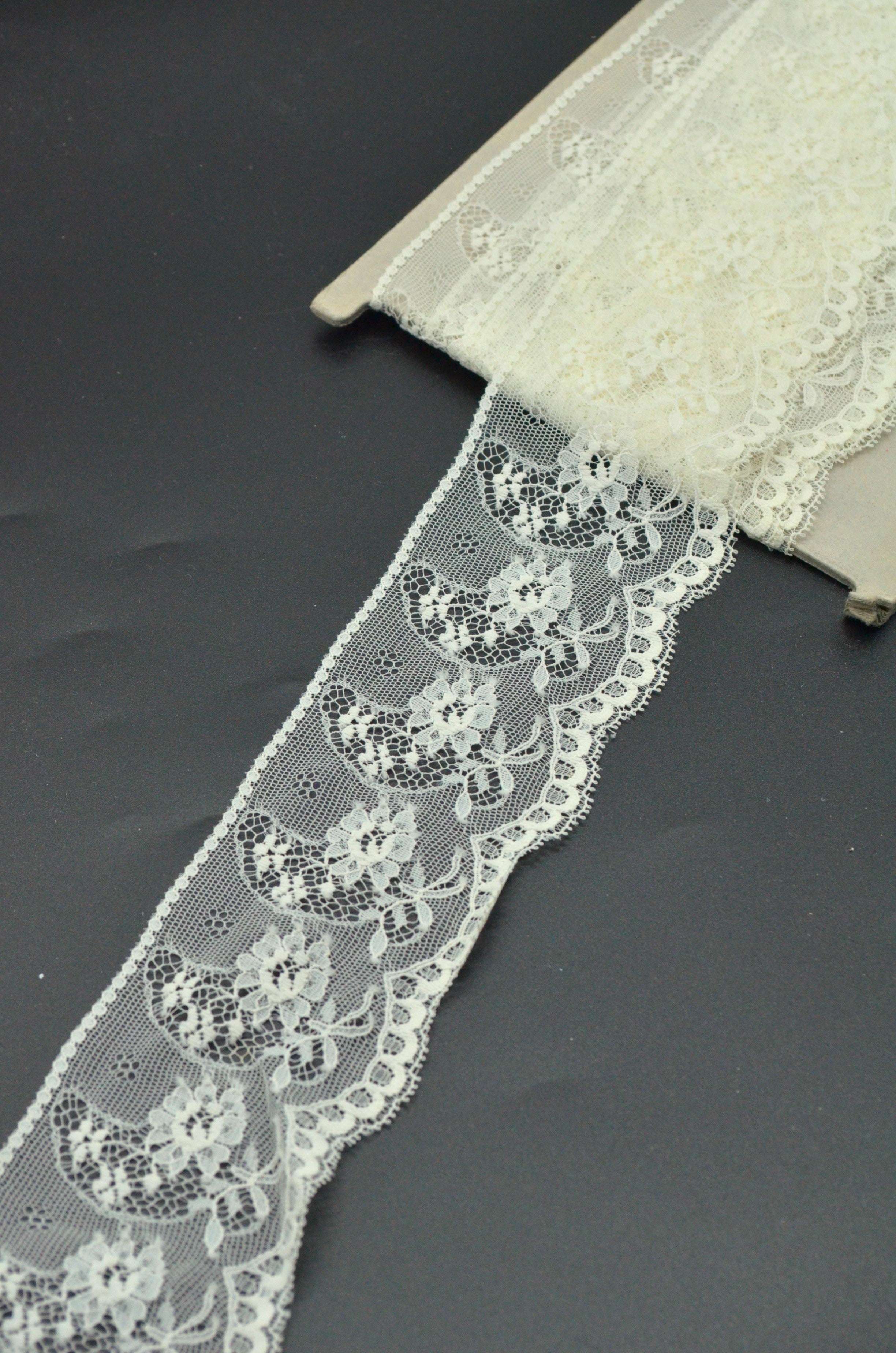 Dantela 6cm, Crem Unt