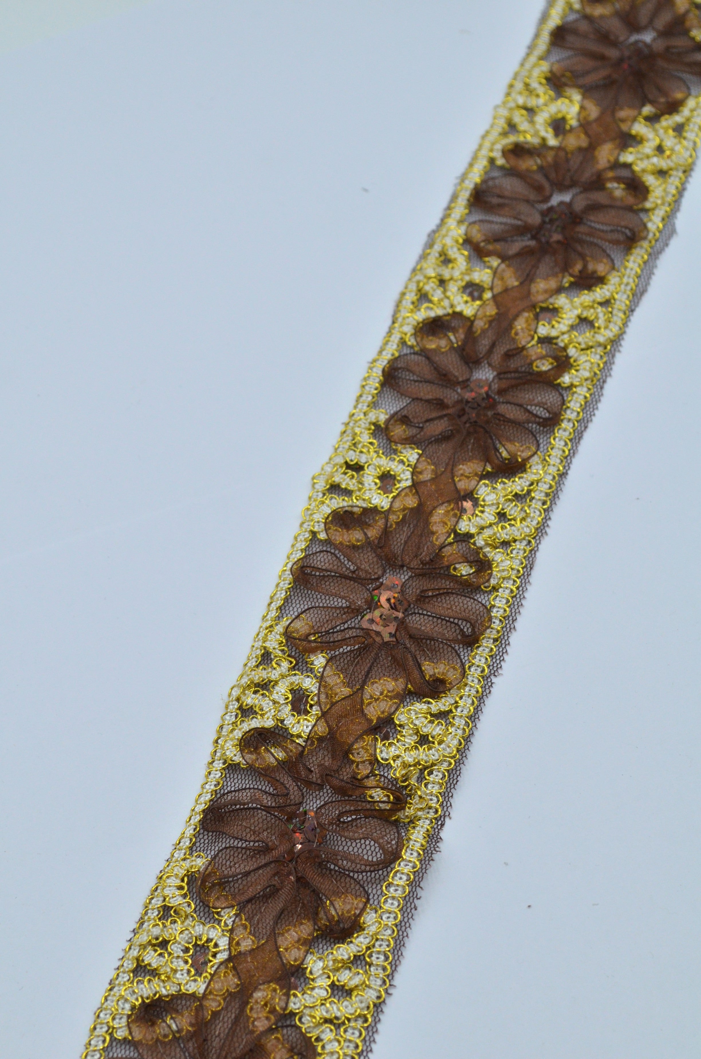 Pasmanterie Cu Paiete Pe Tull 5.50cm, Maro