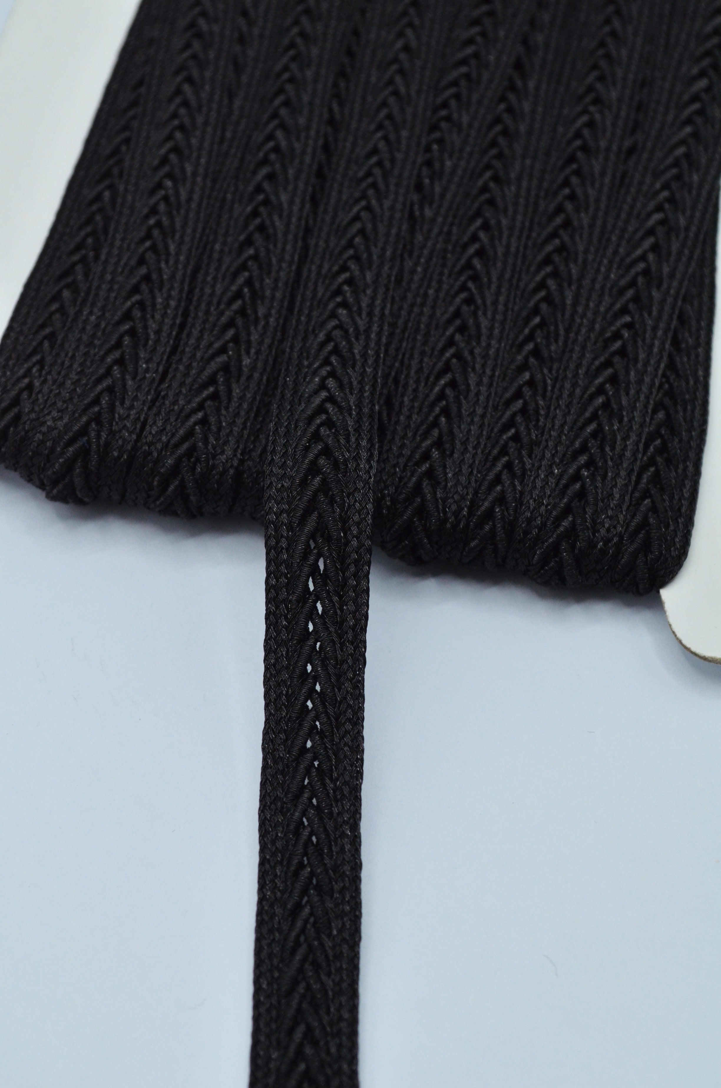 Pasmanterie Metalizata 13mm. Negru