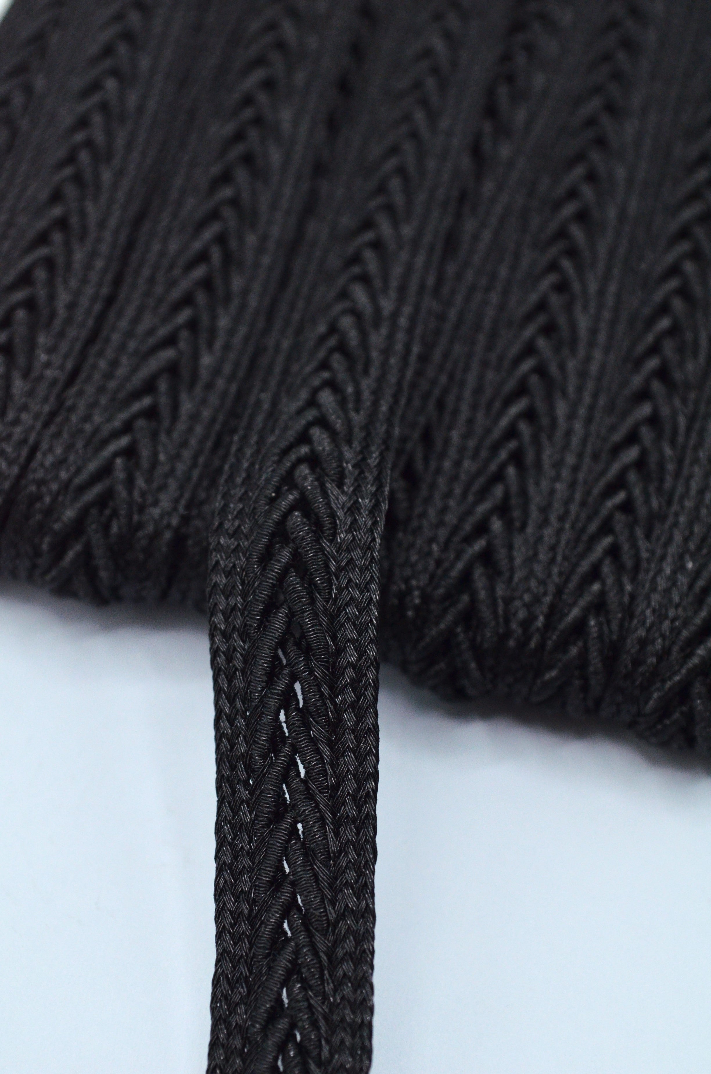 Pasmanterie Metalizata 13mm. Negru