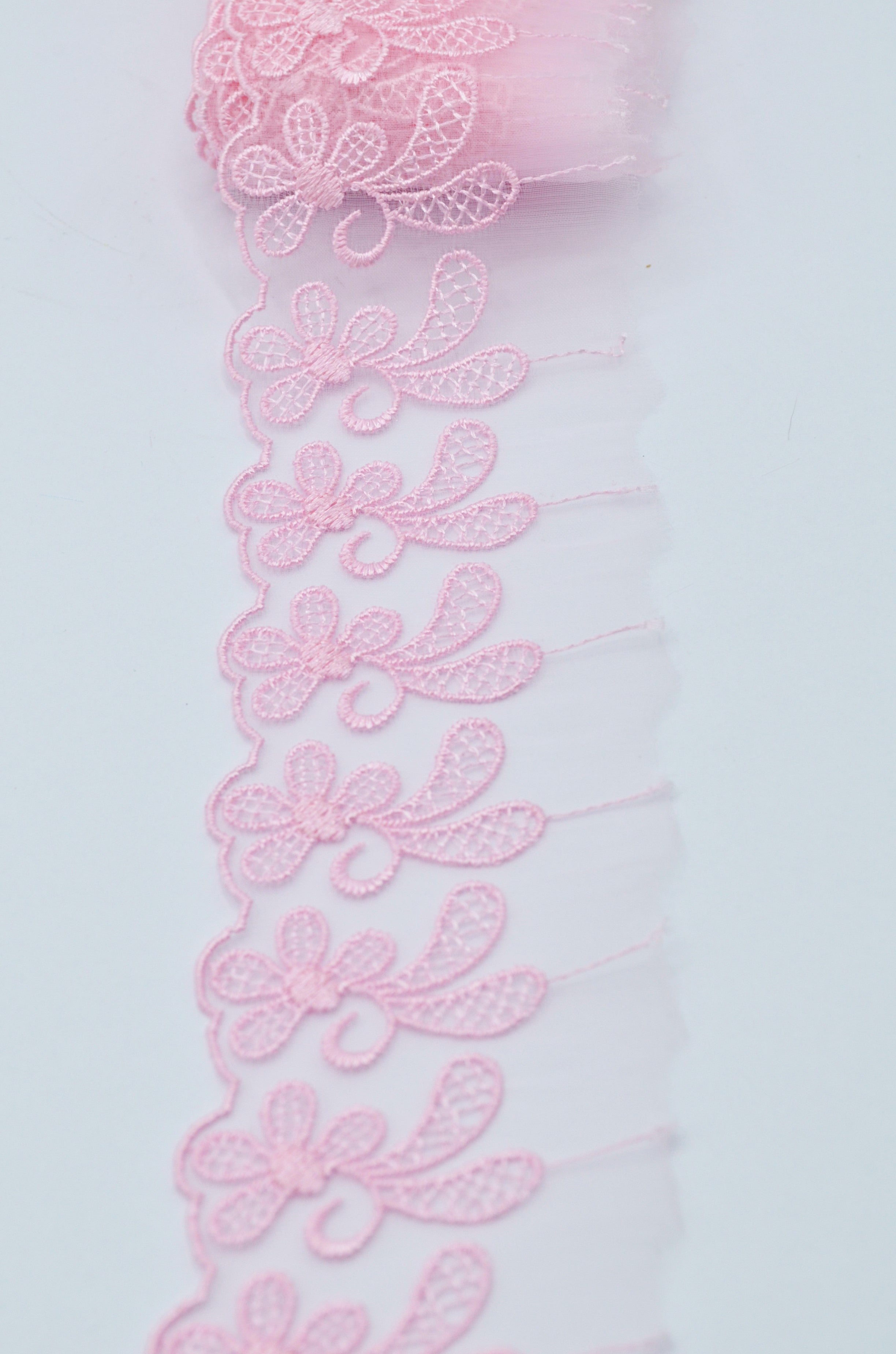 Dantela Din Organza Brodata 5.50cm, Roz