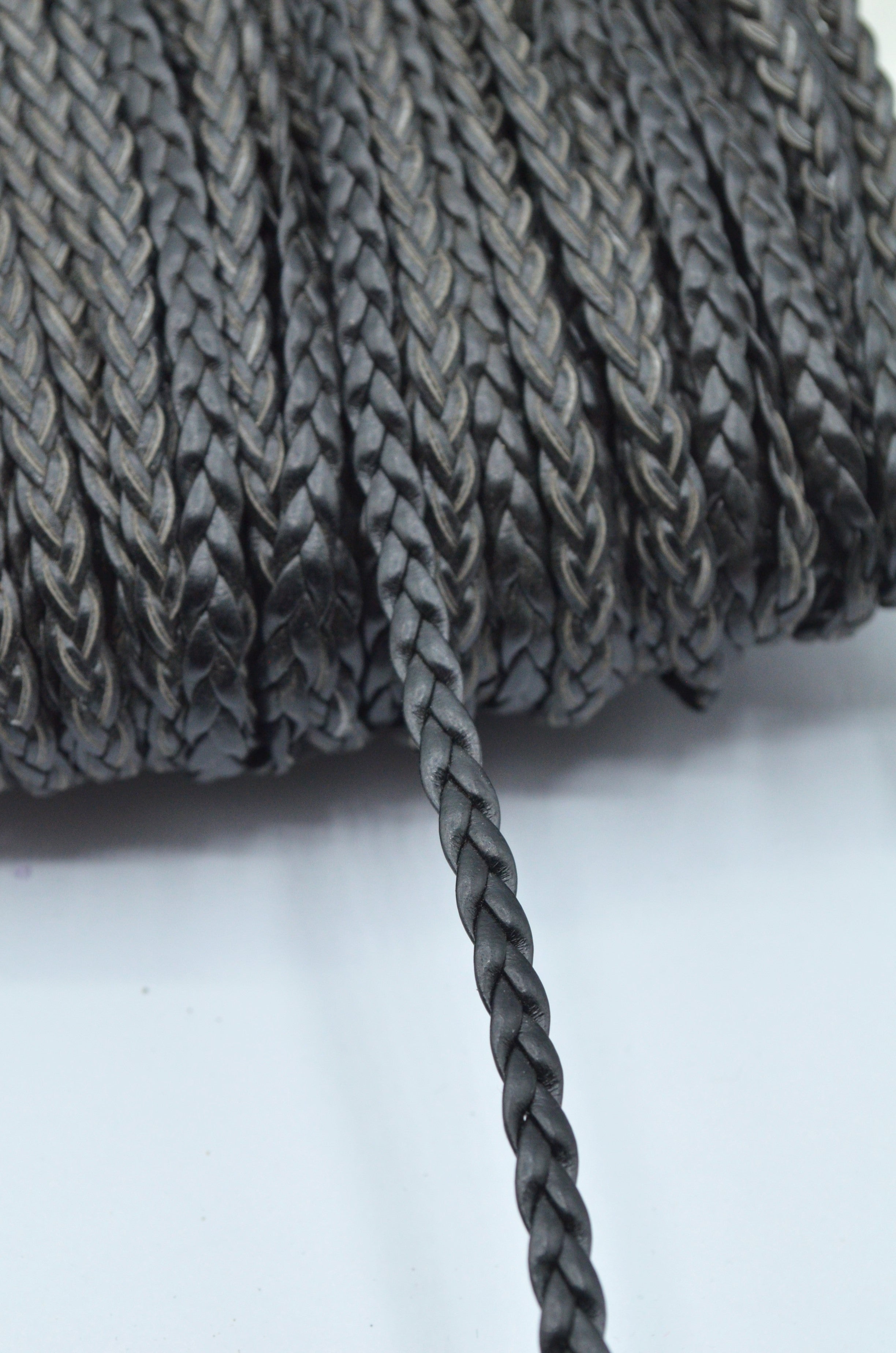 Snur Impletit Din Piele Ecologica 5mm, Negru