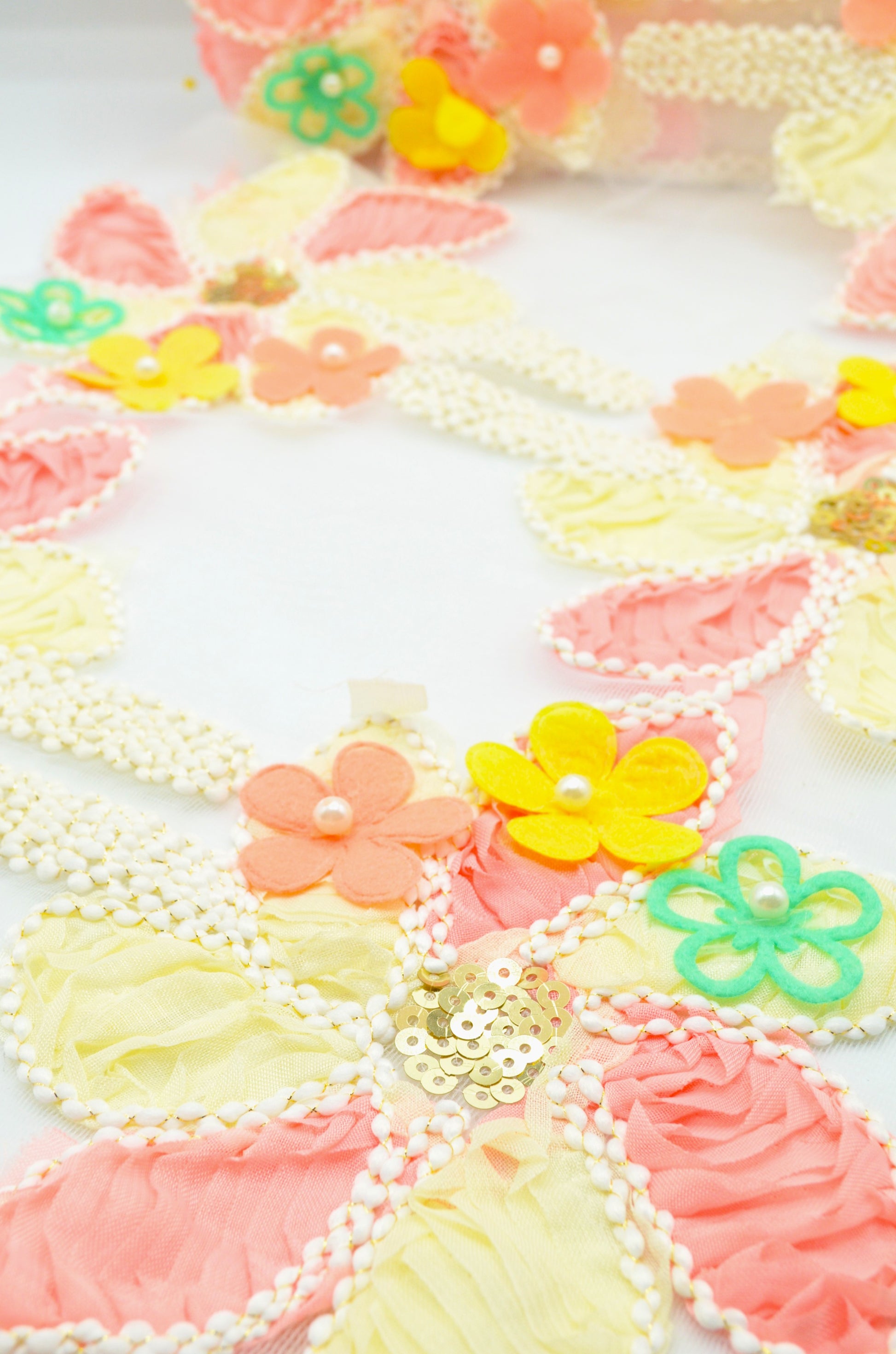 Broderie Cu Aplicatii 30cm