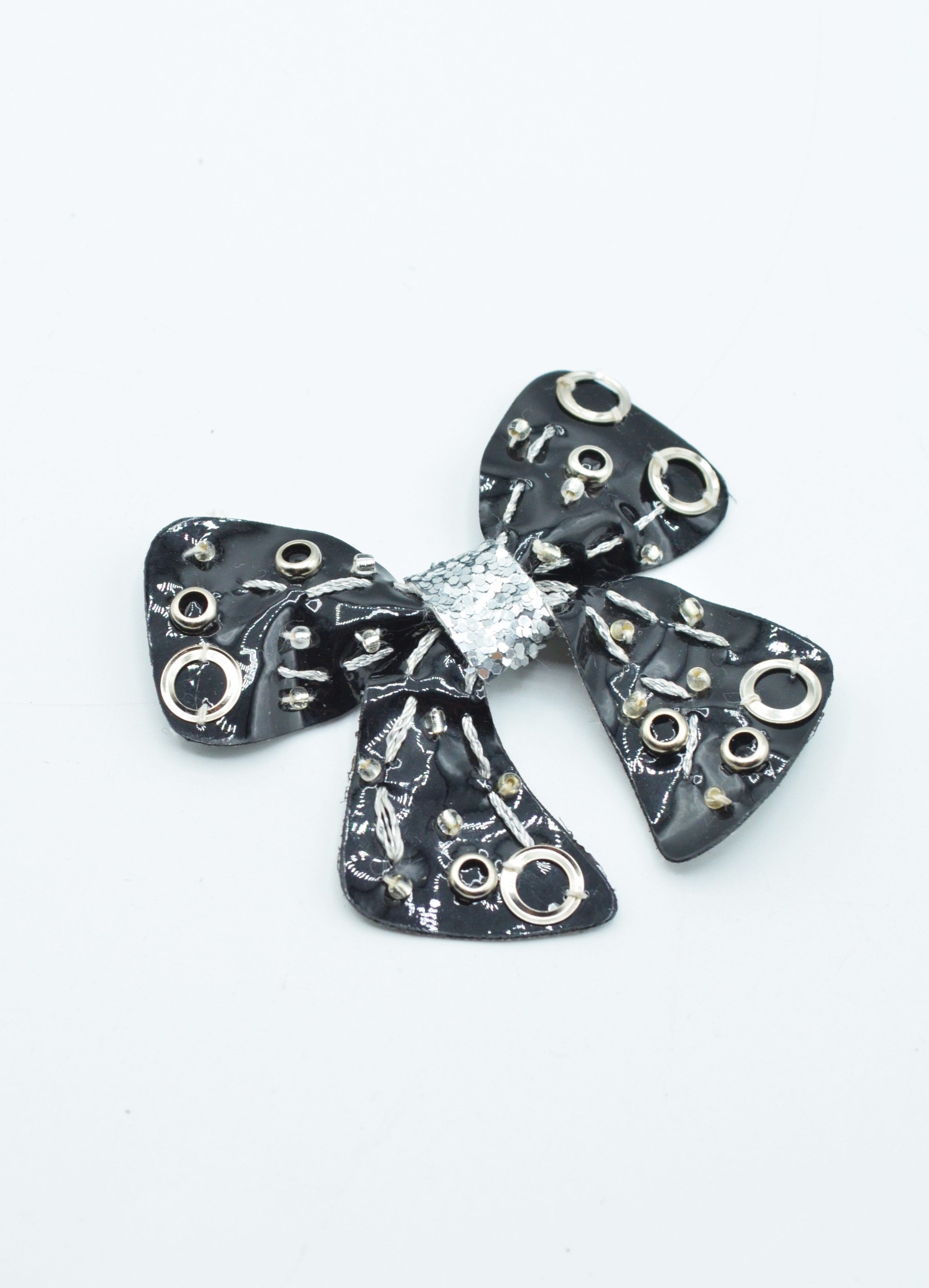 Brosa Funda Din Piele Ecologica Si Sclipici 7x6cm, Negru