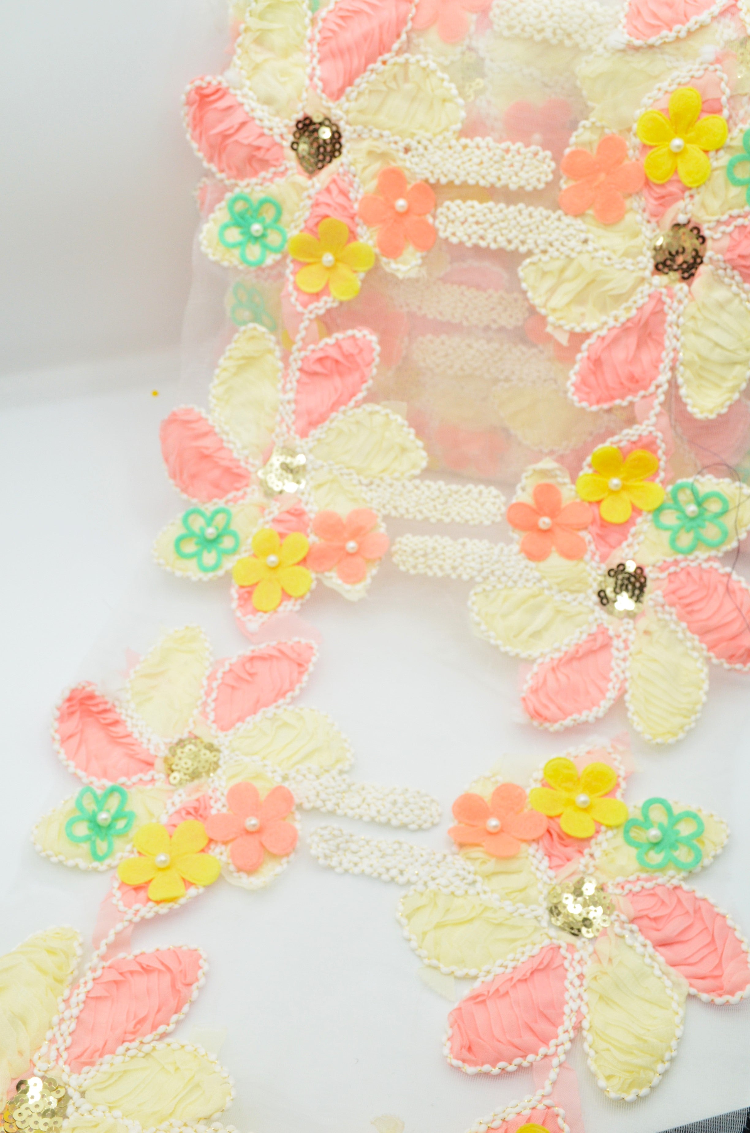 Broderie Cu Aplicatii 30cm