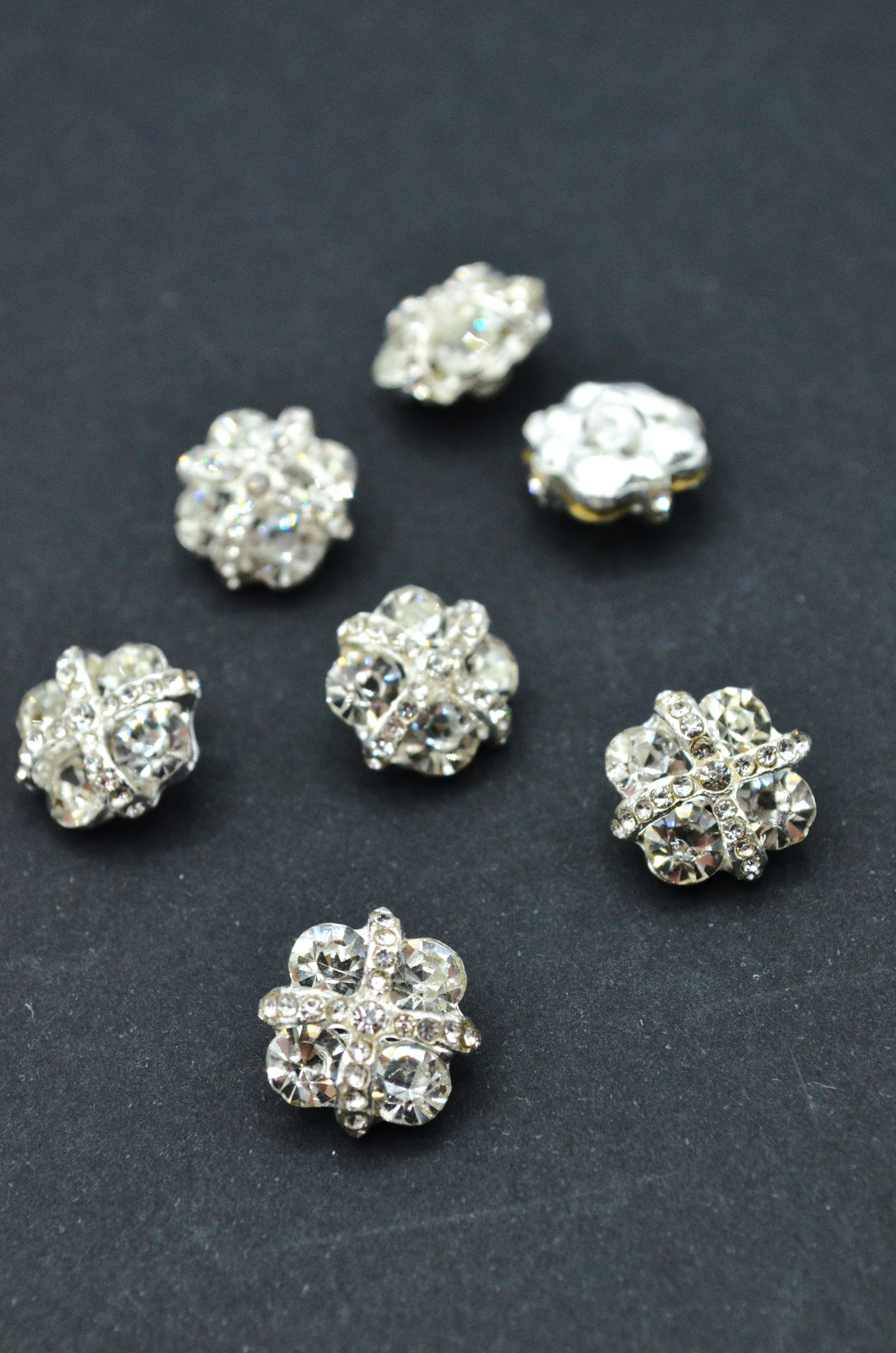 Nasturi Metalici Cu Pietre 13mm