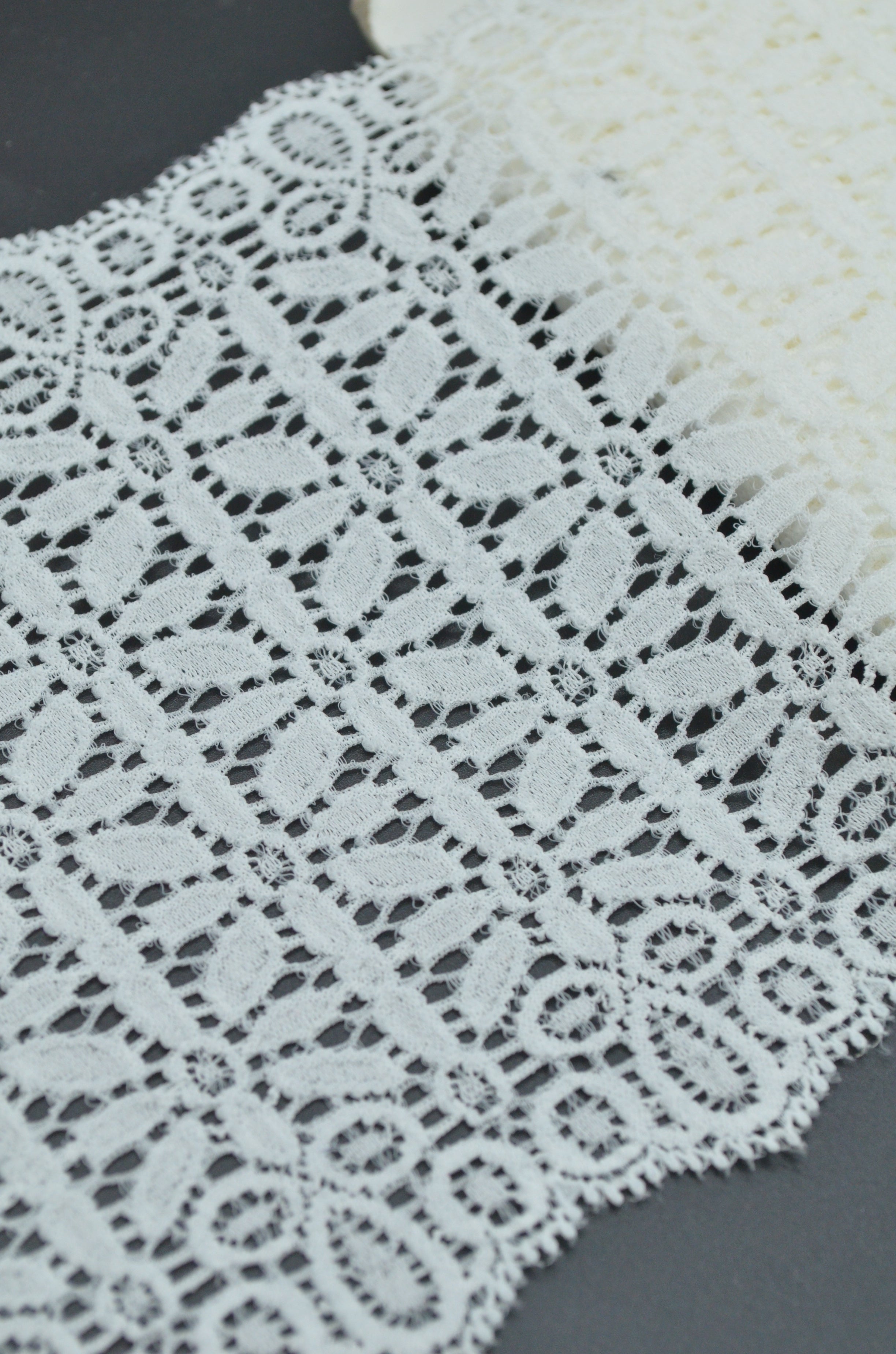 Dantela Elastica 14cm, Ivoire