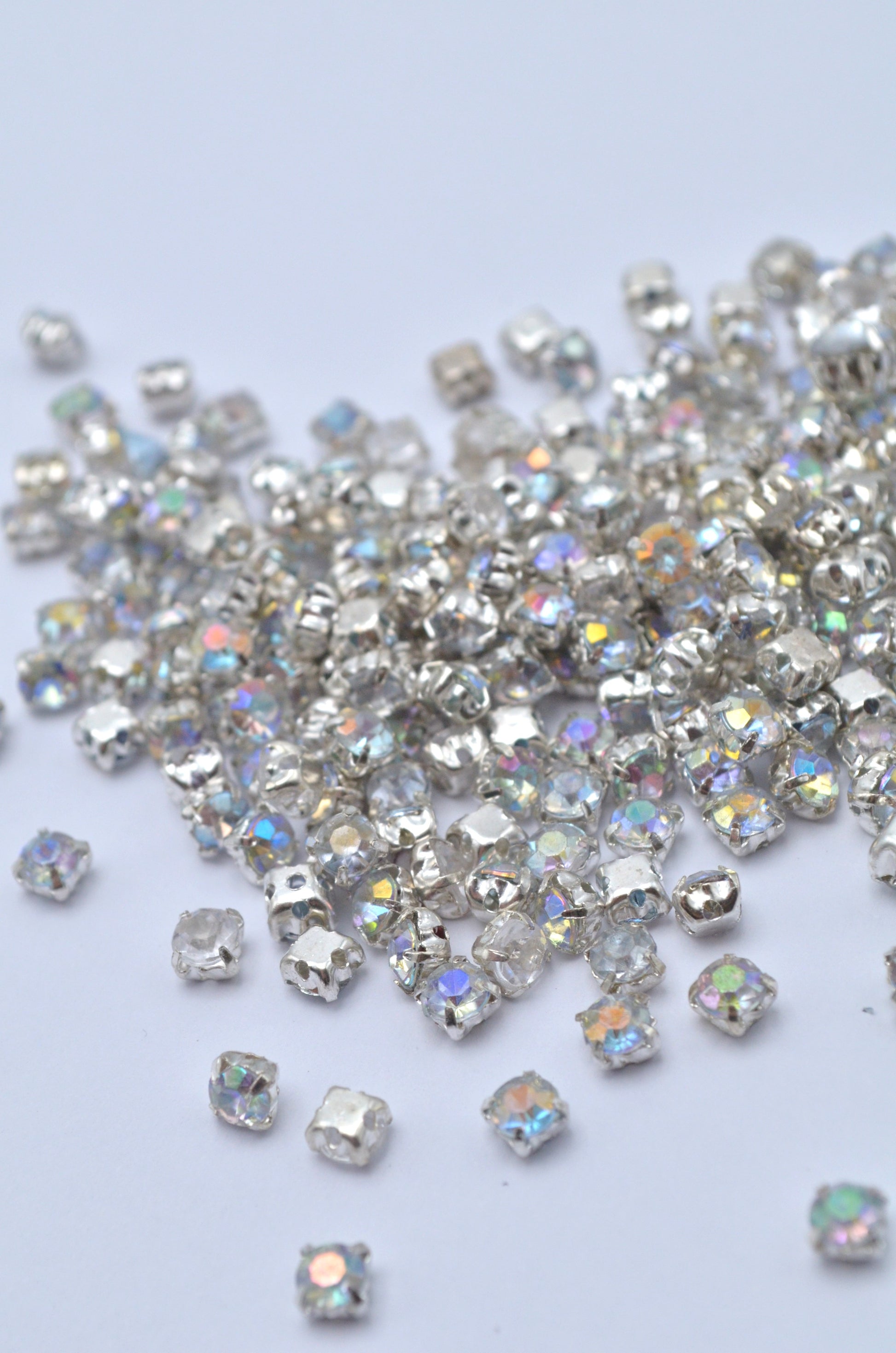 Strasuri 4mm, 18gr