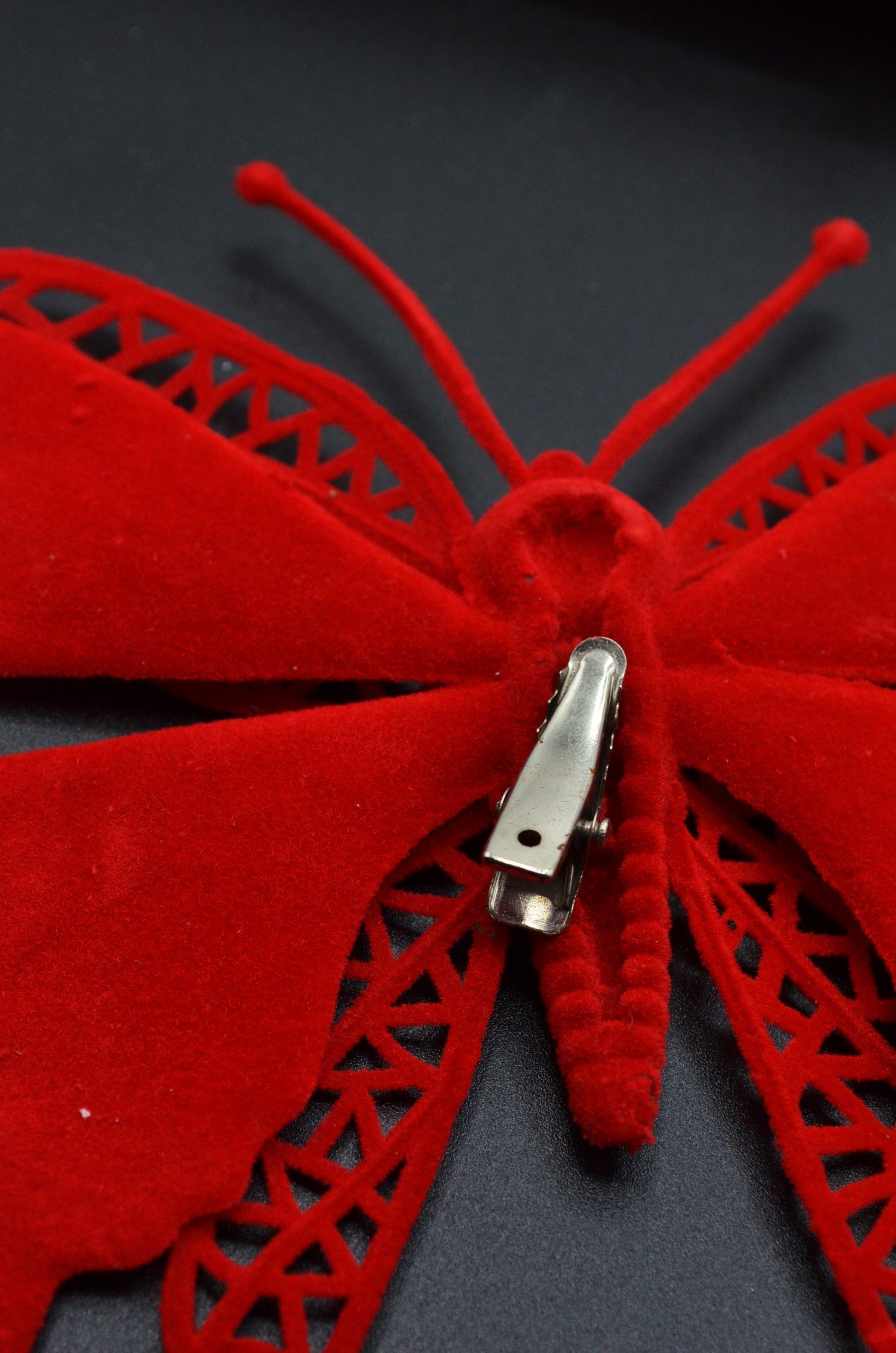 Fluturi Din Catifea Cu Clips, 16x11cm (2buc/pachet)