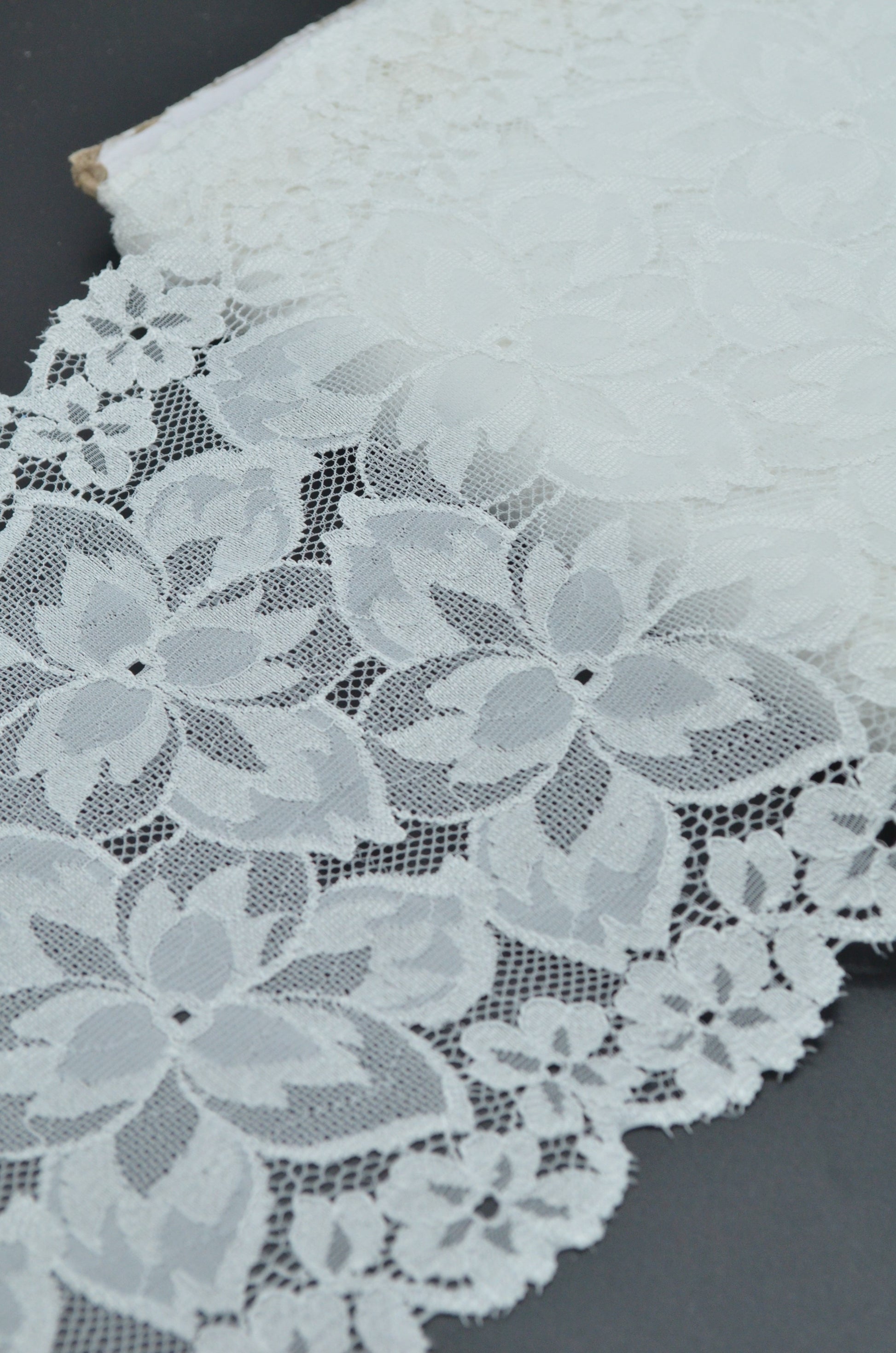 Dantela 17cm, Alb