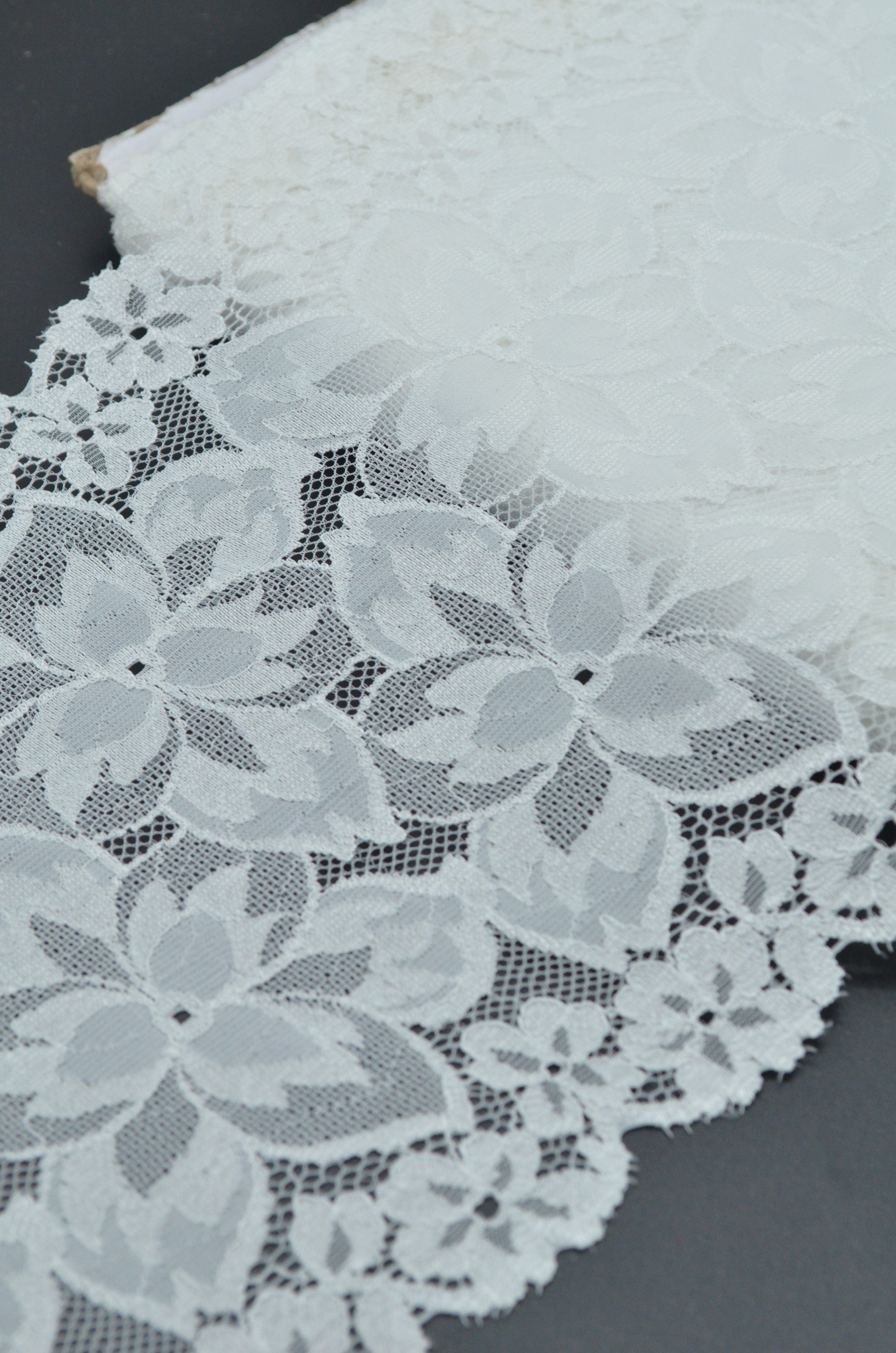Dantela 17cm, Alb