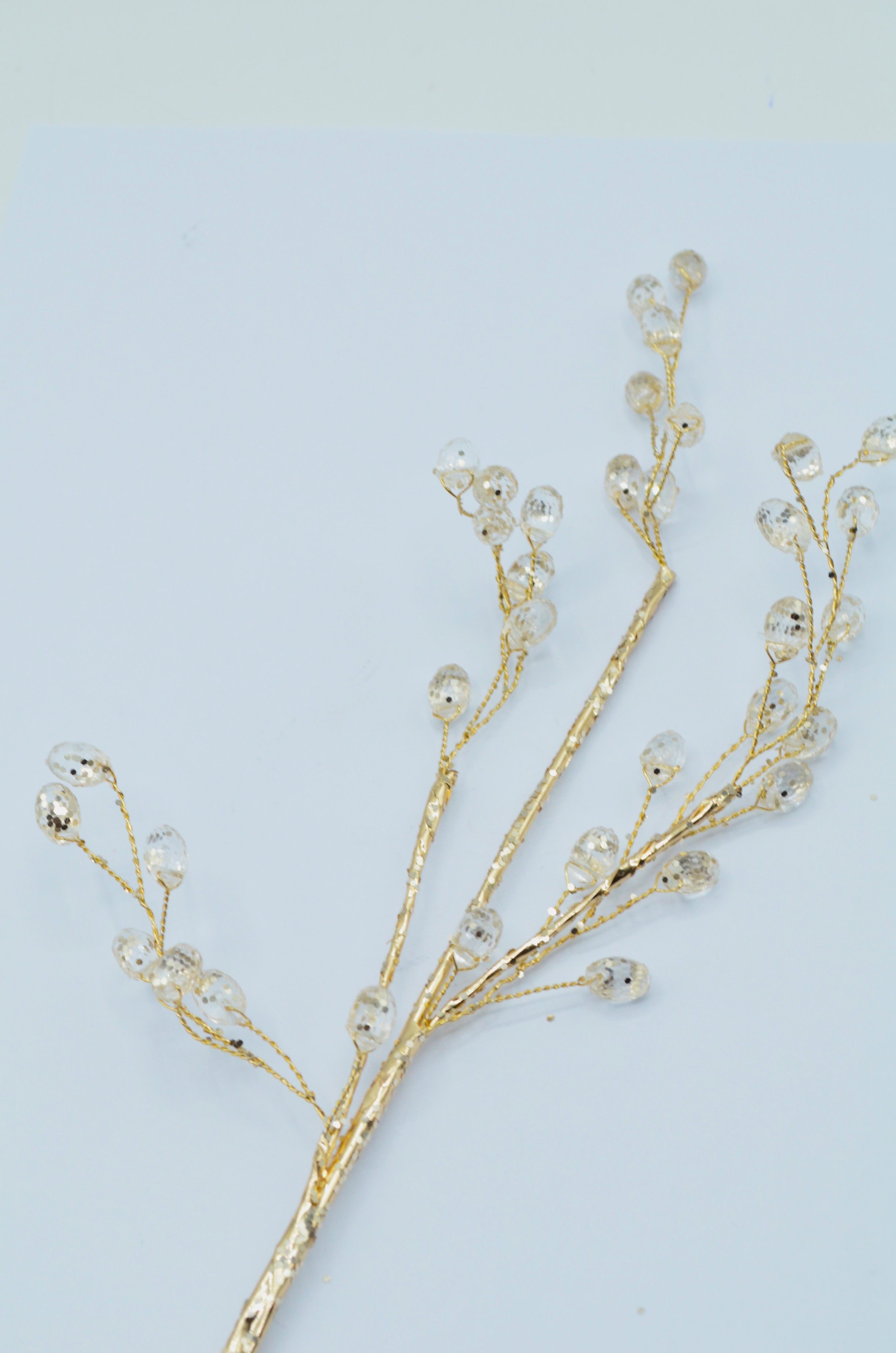 Aplicatie Decorativa din Sarma Metalica Modelatoare Si Pietre 30cm lungime