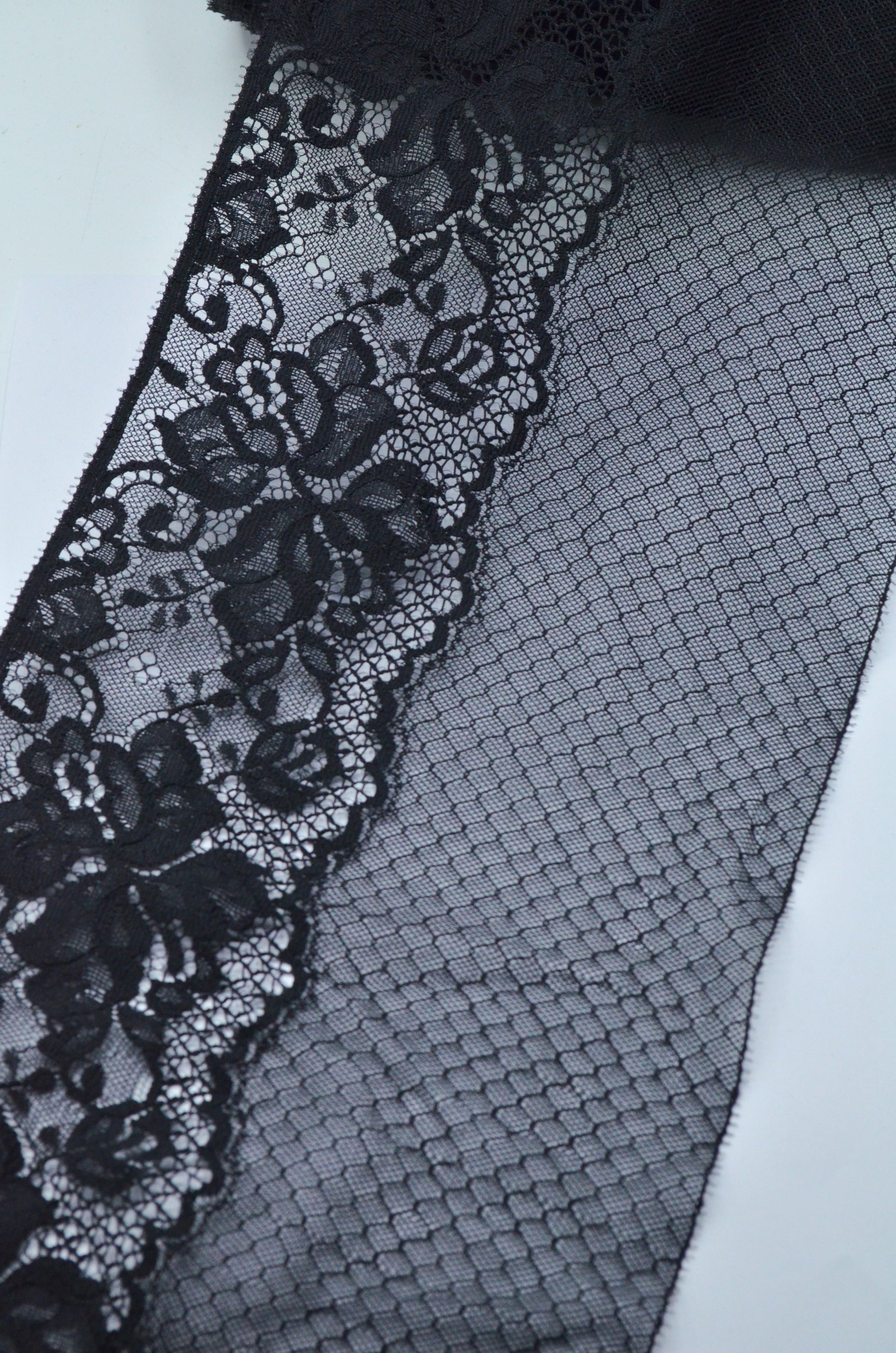 Dantela 17cm, Negru