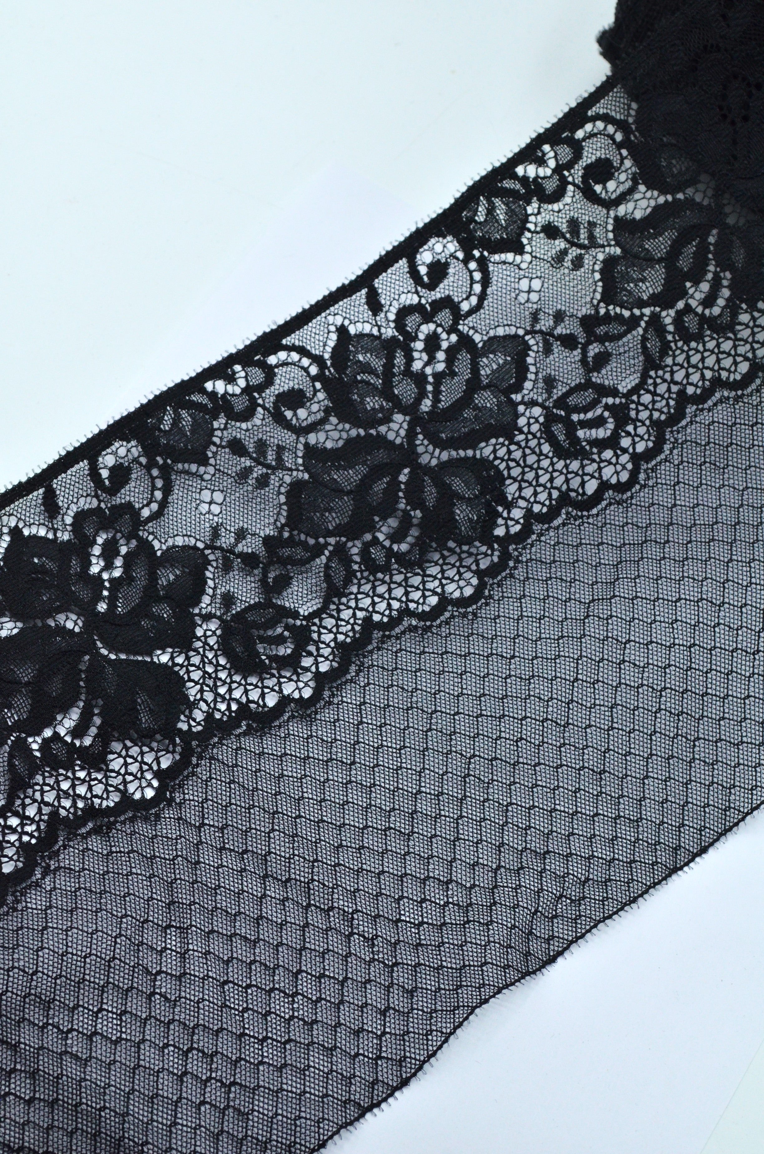 Dantela 17cm, Negru