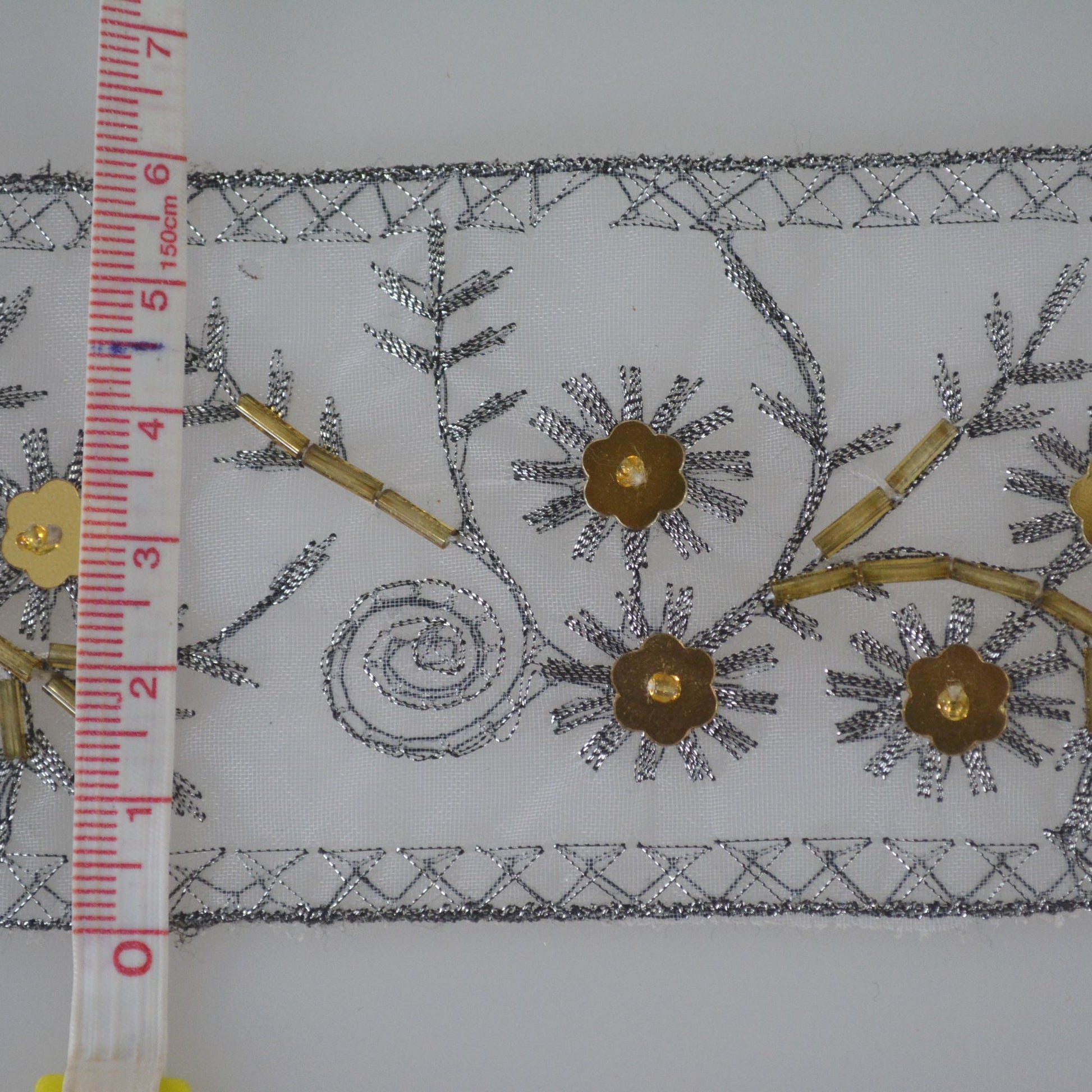 Pasmanterie Organza Cu margele Aurii, 5,80 cm