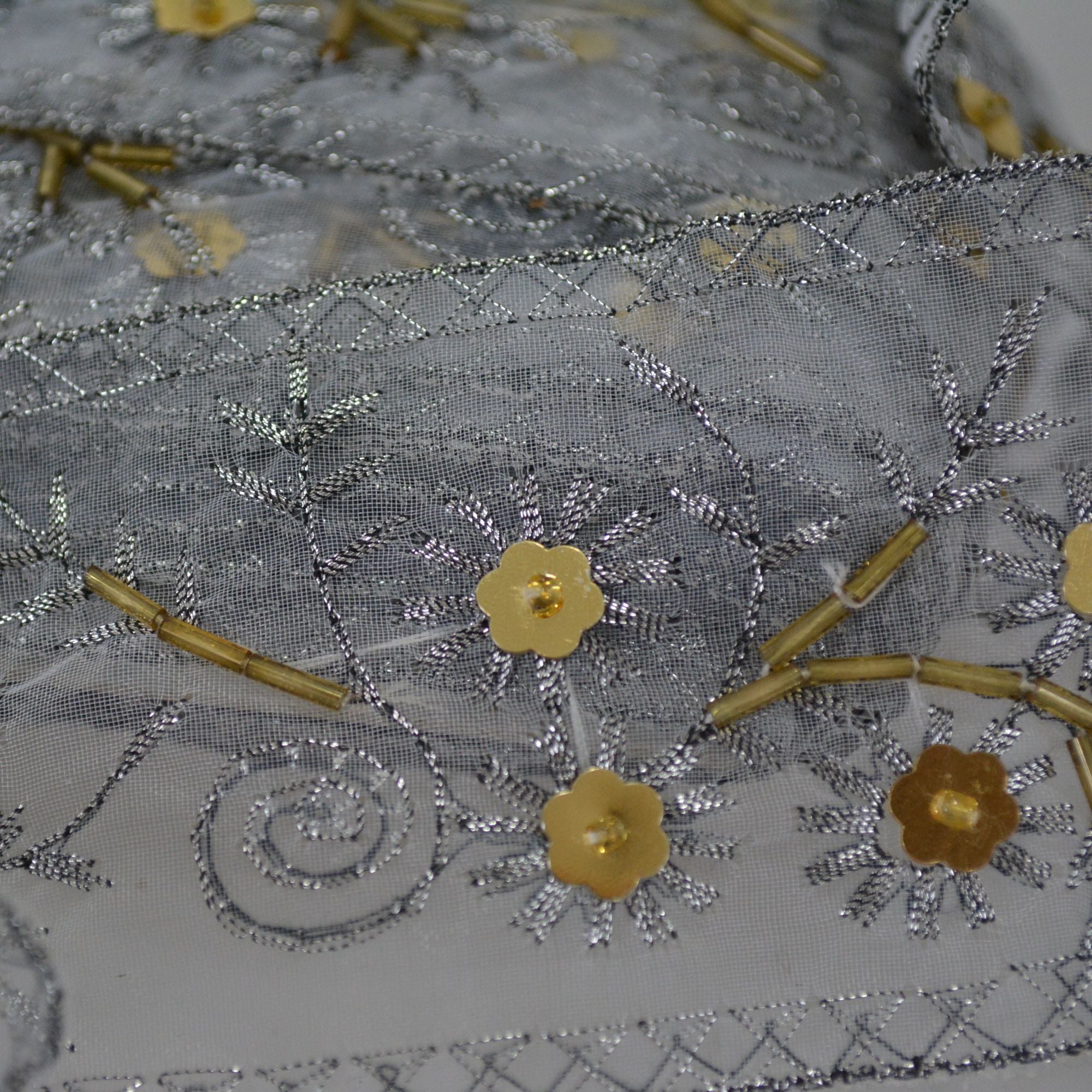 Pasmanterie Organza Cu margele Aurii, 5,80 cm