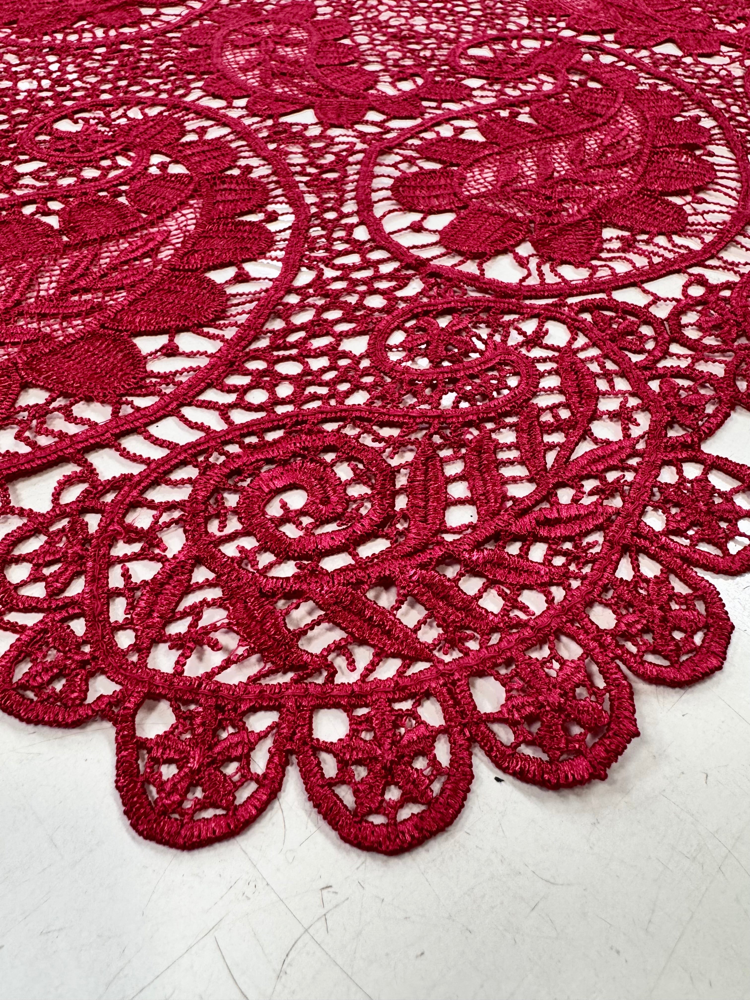 Broderie Sparta, Trandafiriu