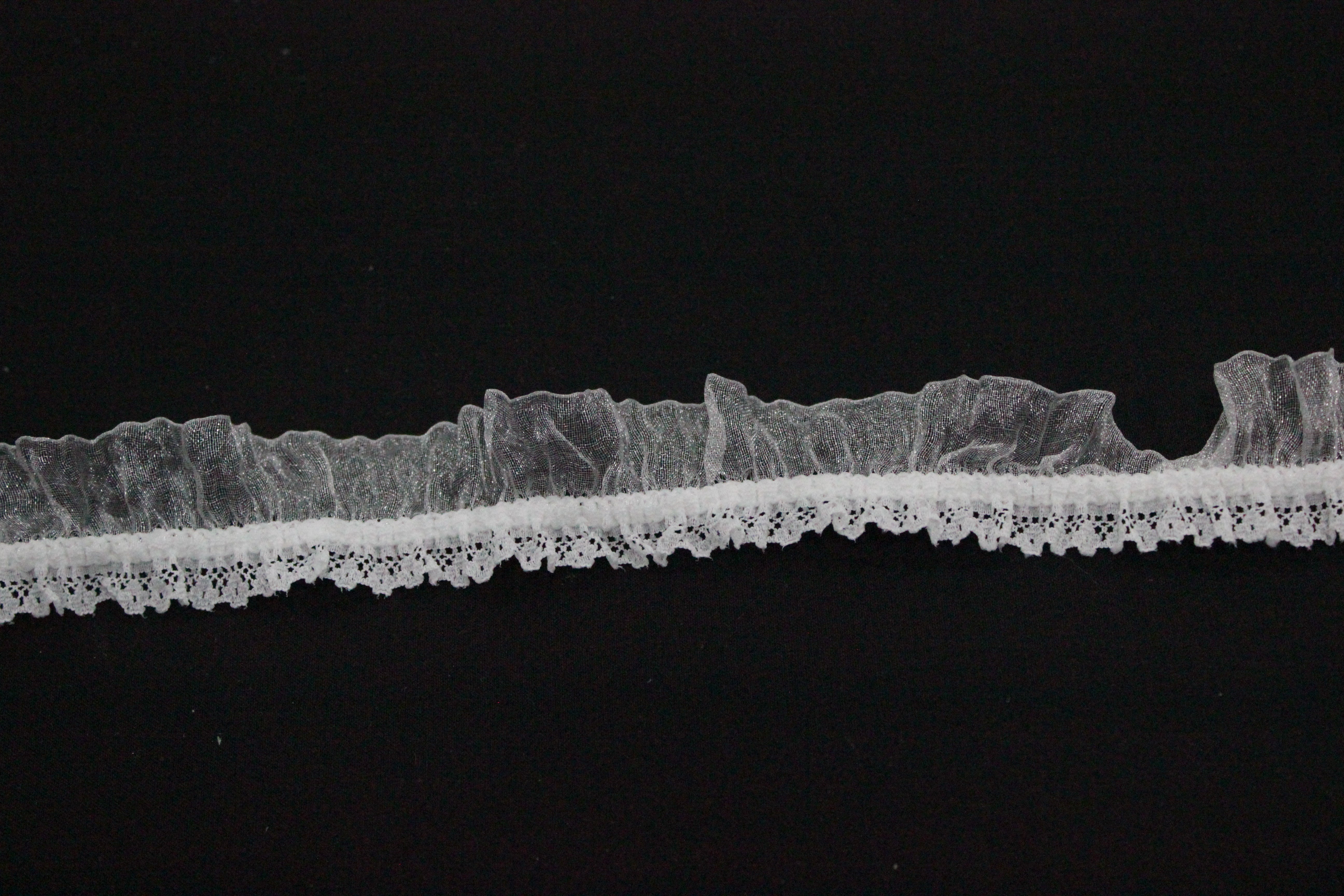 Elastic Cu Volane Din Dantela Si Organza, 3cm