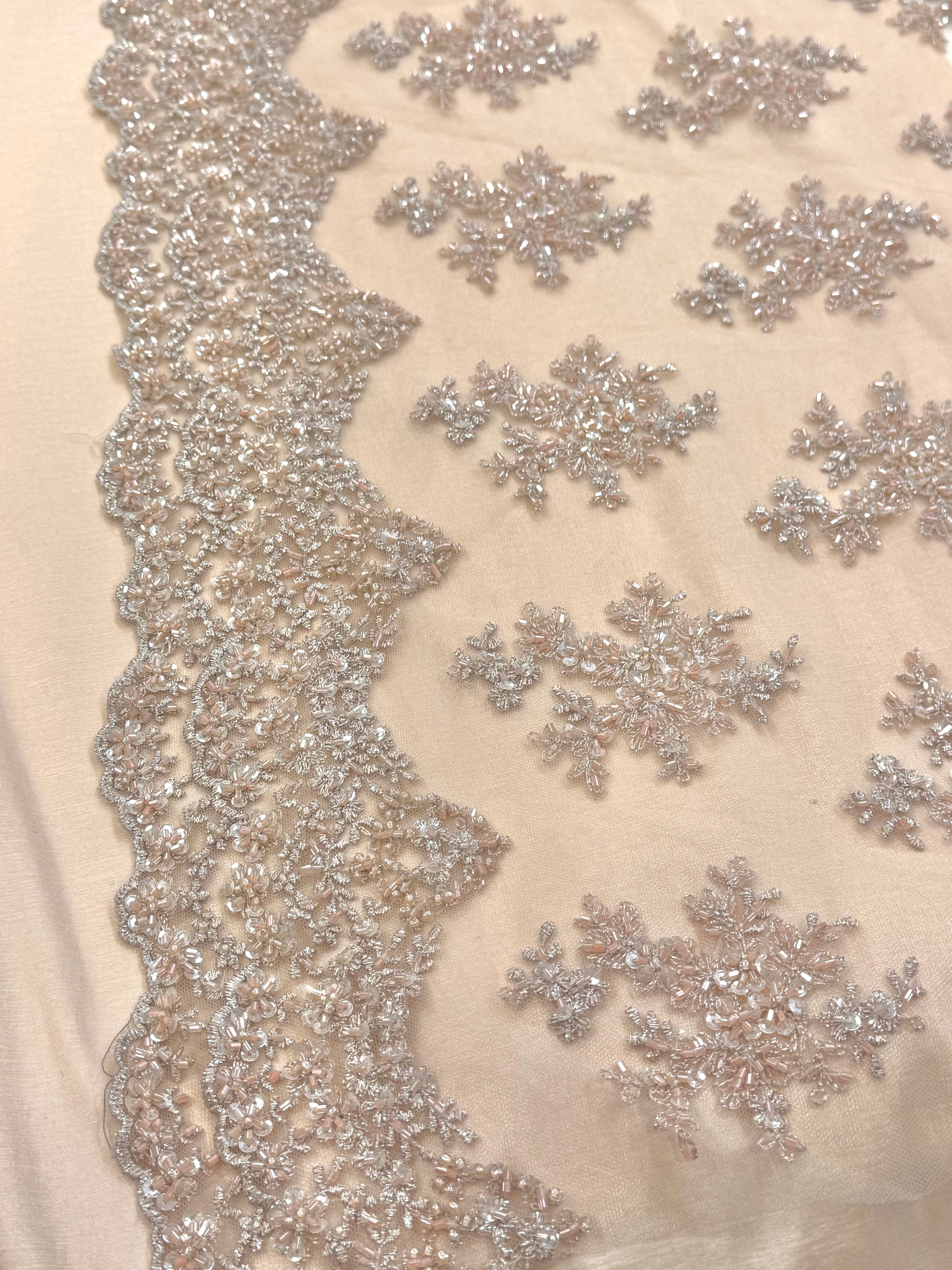 Broderie Pe Tull Crem Cu Margele Somon