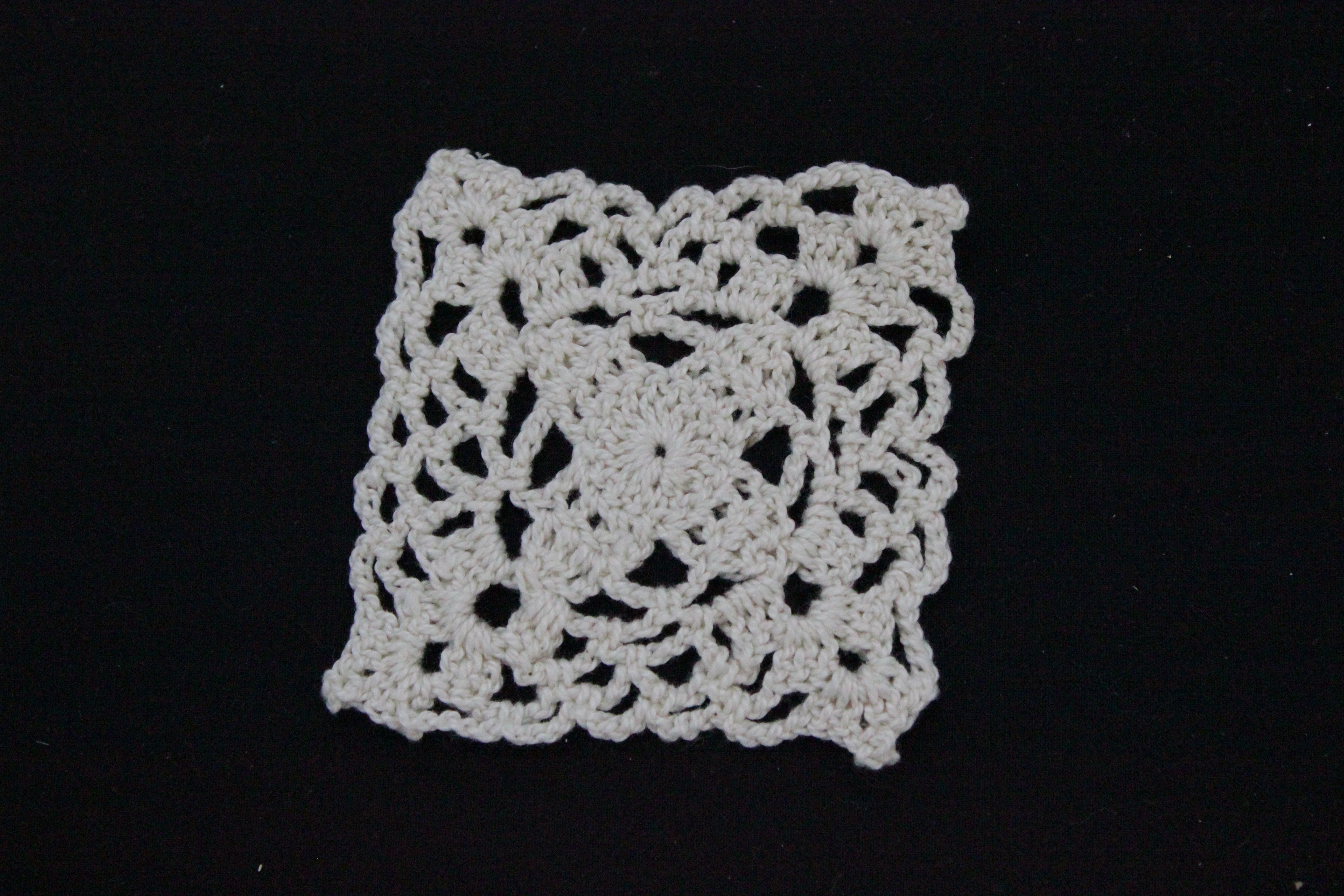 Aplicatie Macrame