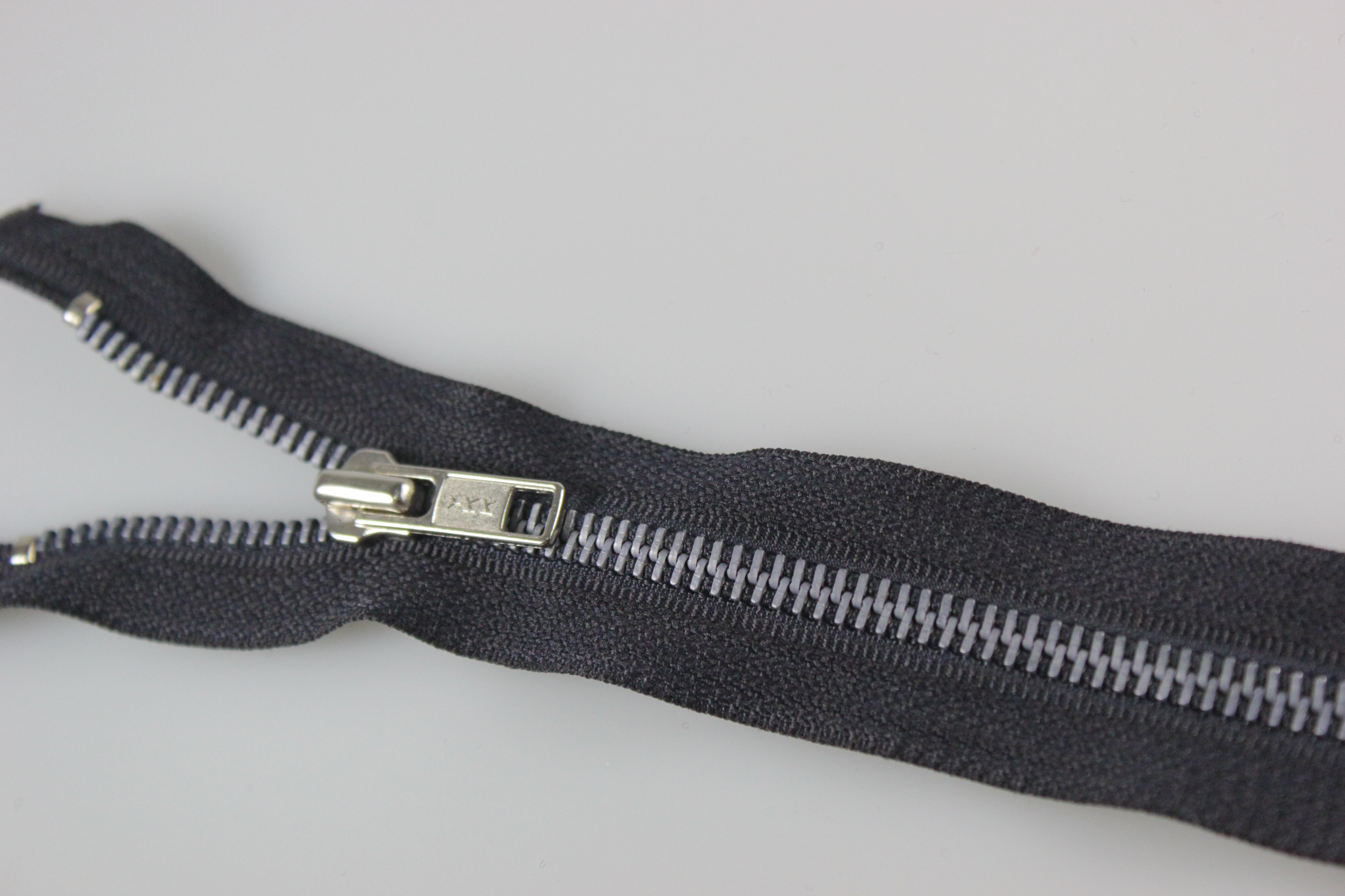 Fermoar Metalic YKK Detasabil 29 cm