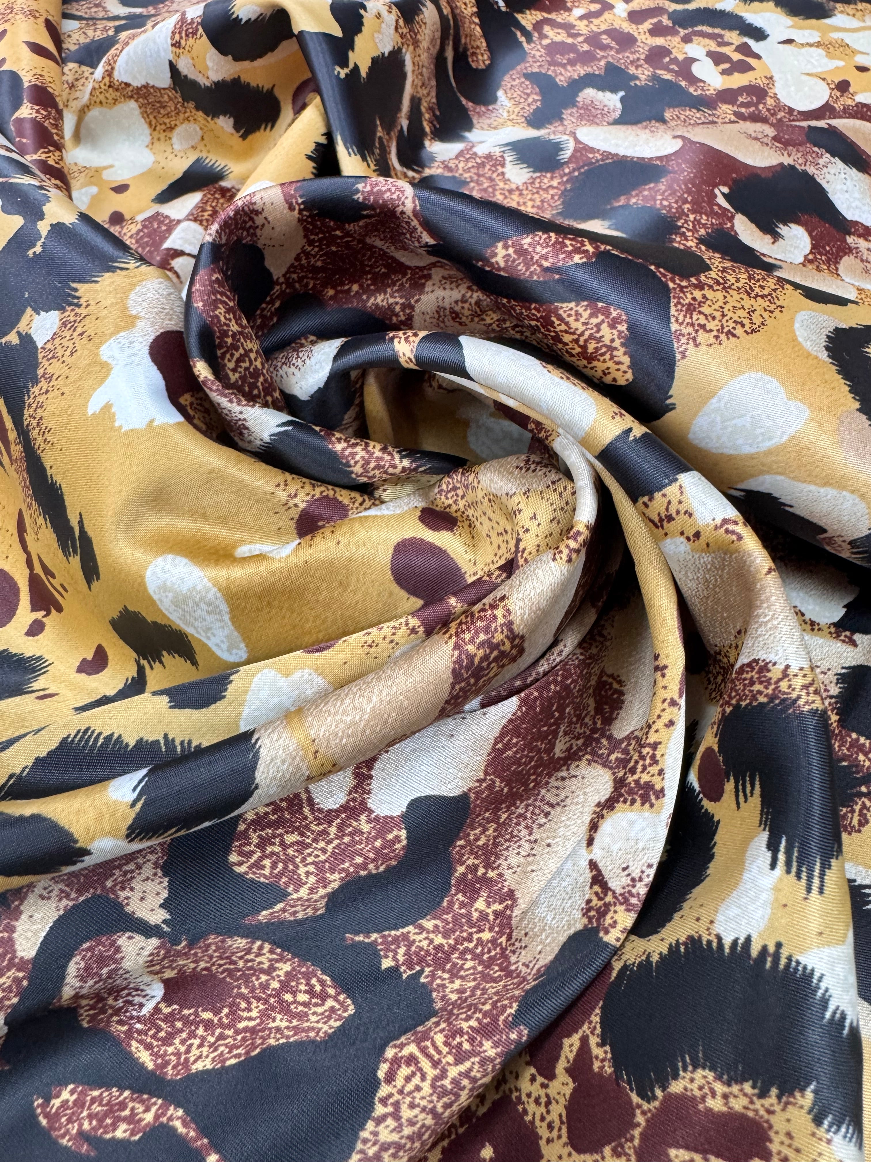 Matase Imprimata Animal Print