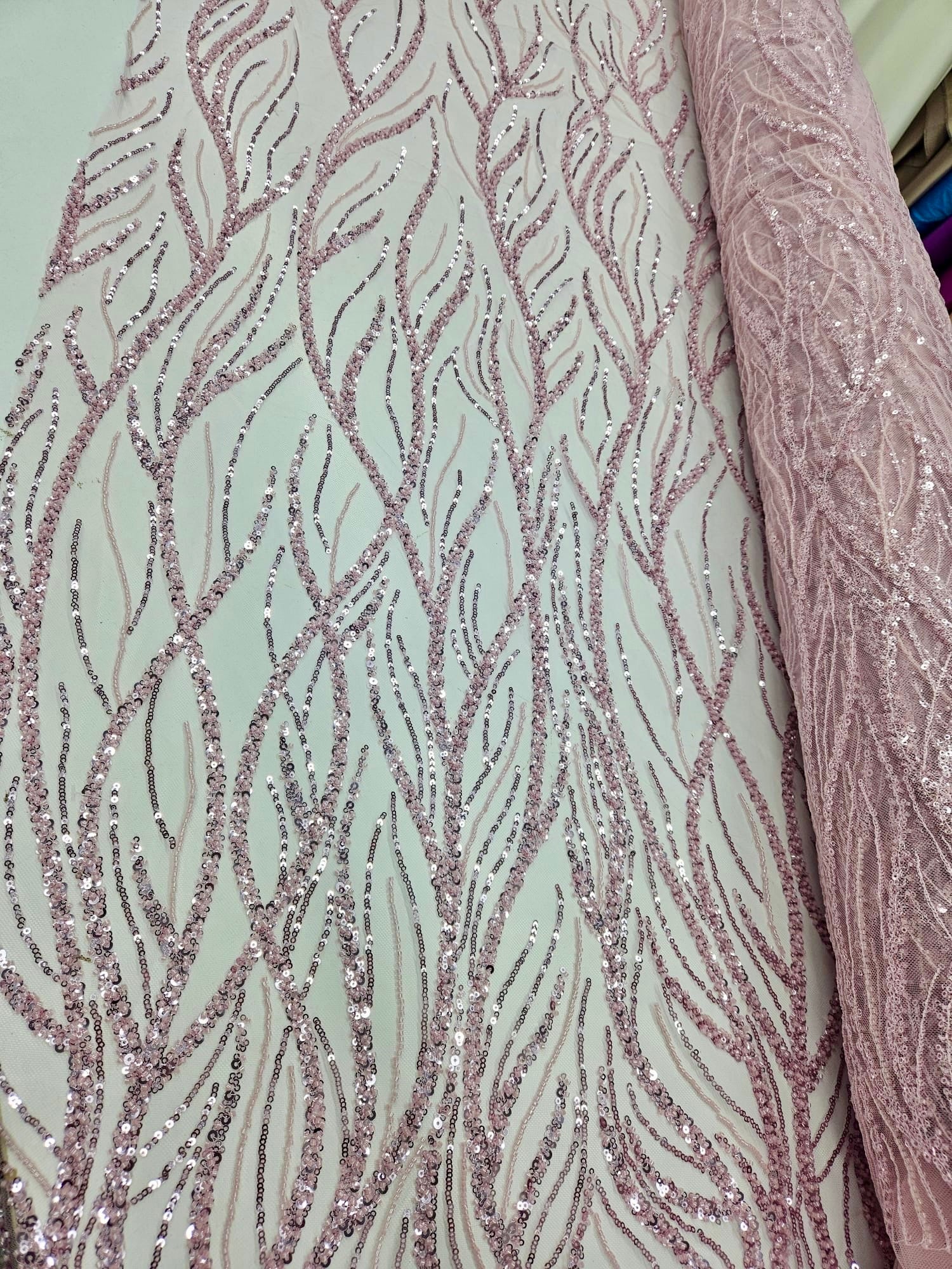 Broderie cu margele - Roz