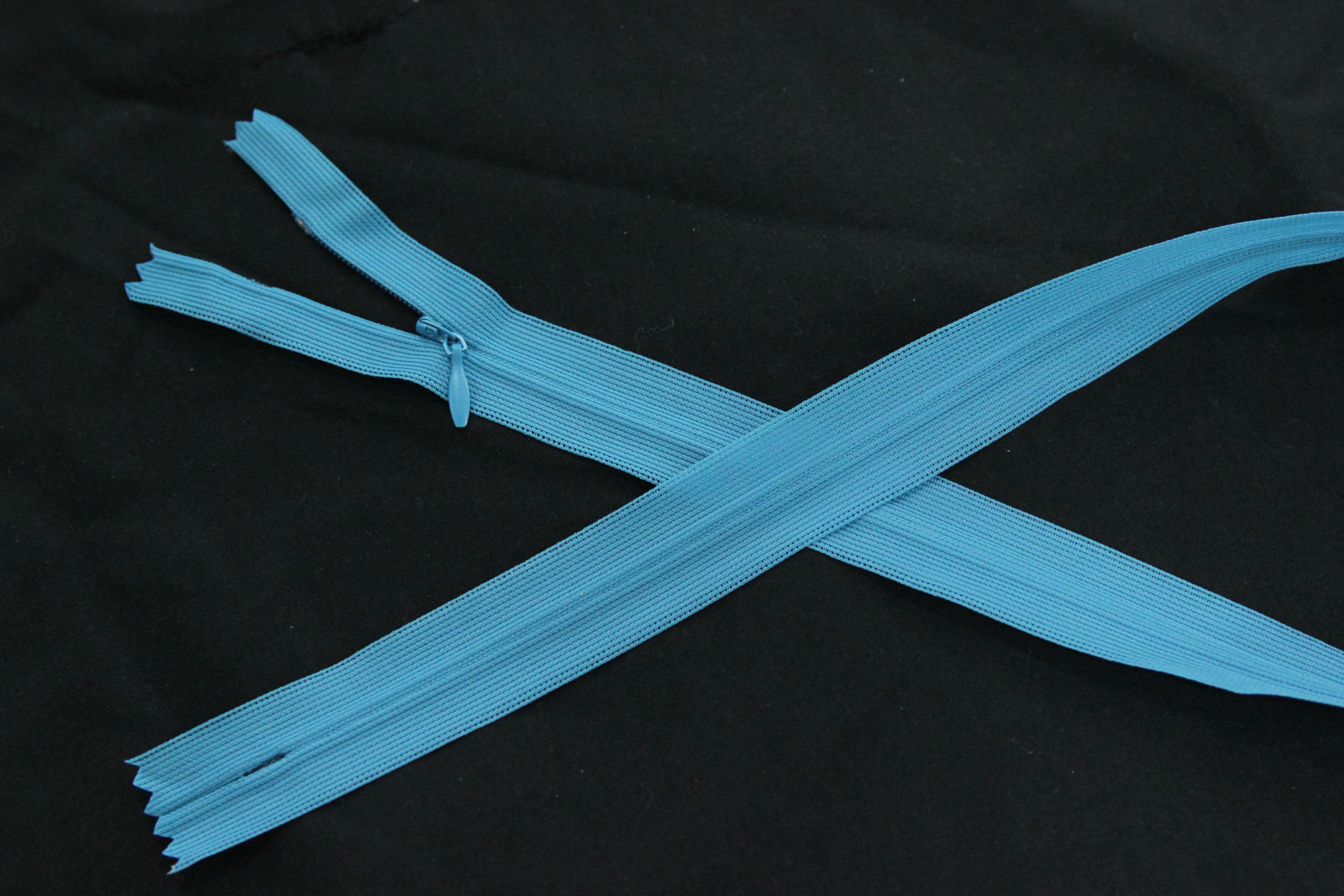 Fermoar Ascuns 65 cm