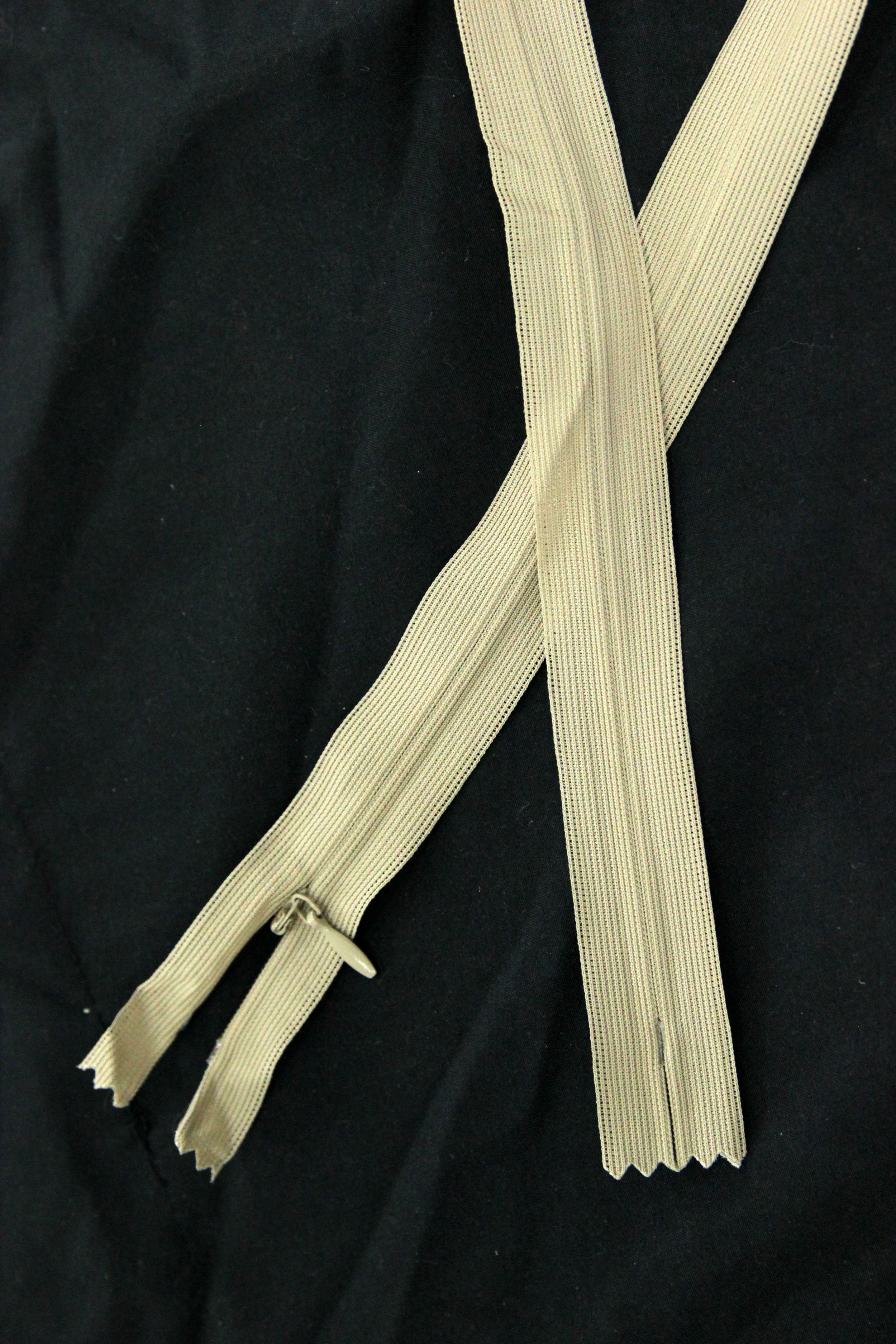 Fermoar Ascuns 60 cm, Bej