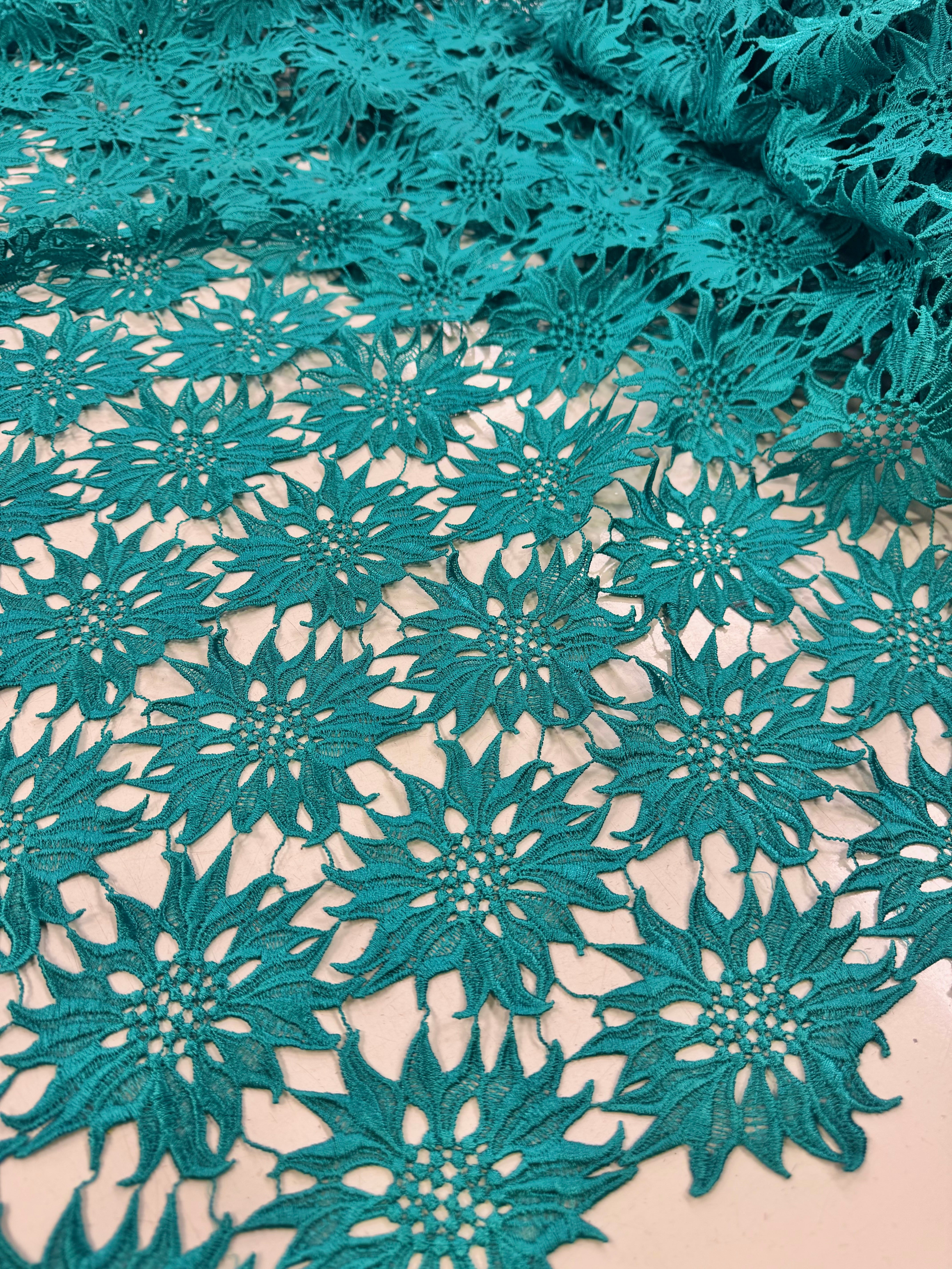 Broderie Sparta, Turcoaz