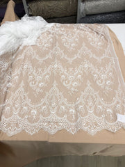 Dantela Tip Chantilly 300 x 150m, Ivoire