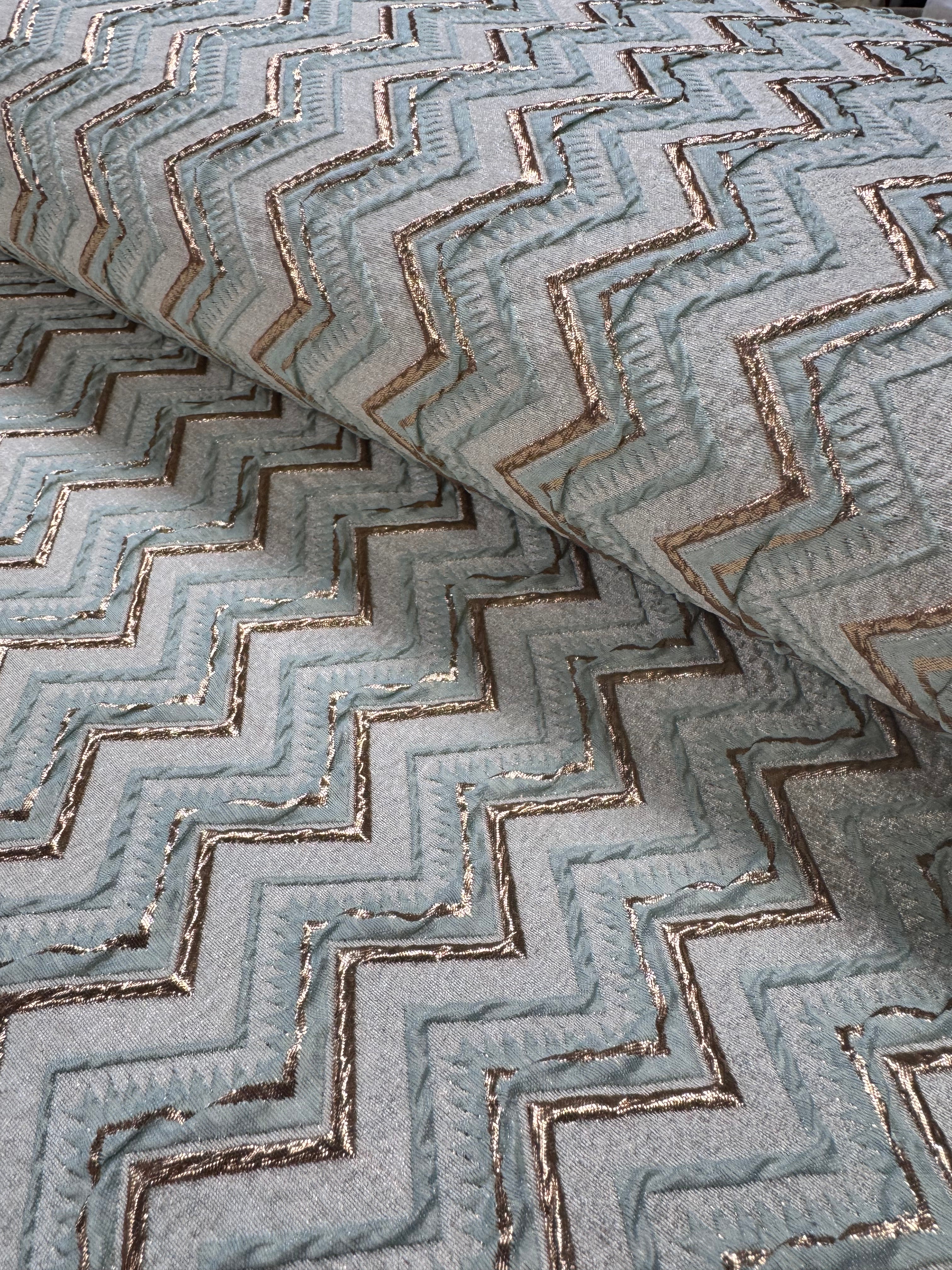 Brocard Cu Fir Lame, Vernil