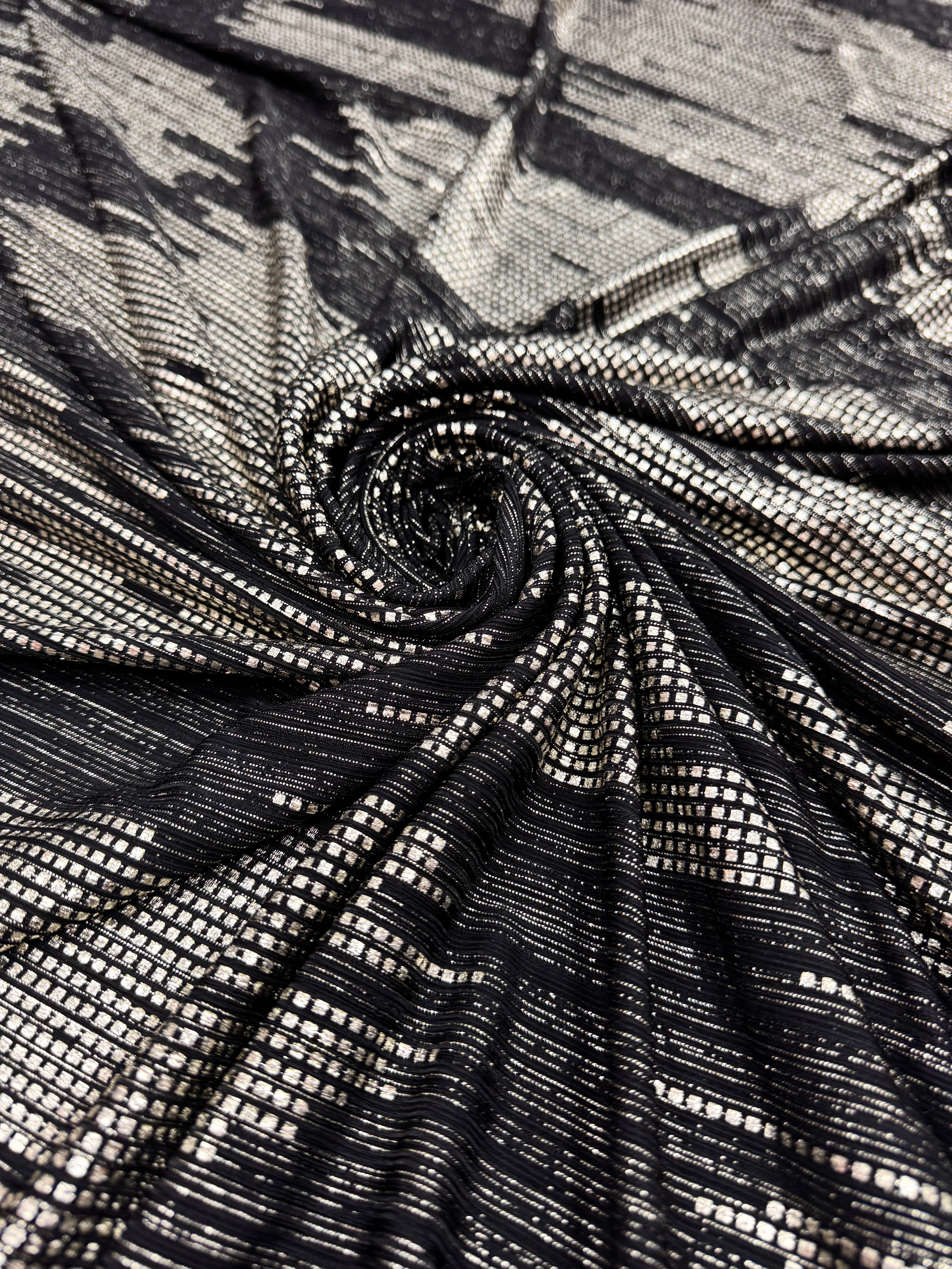 Lurex negru cu auriu