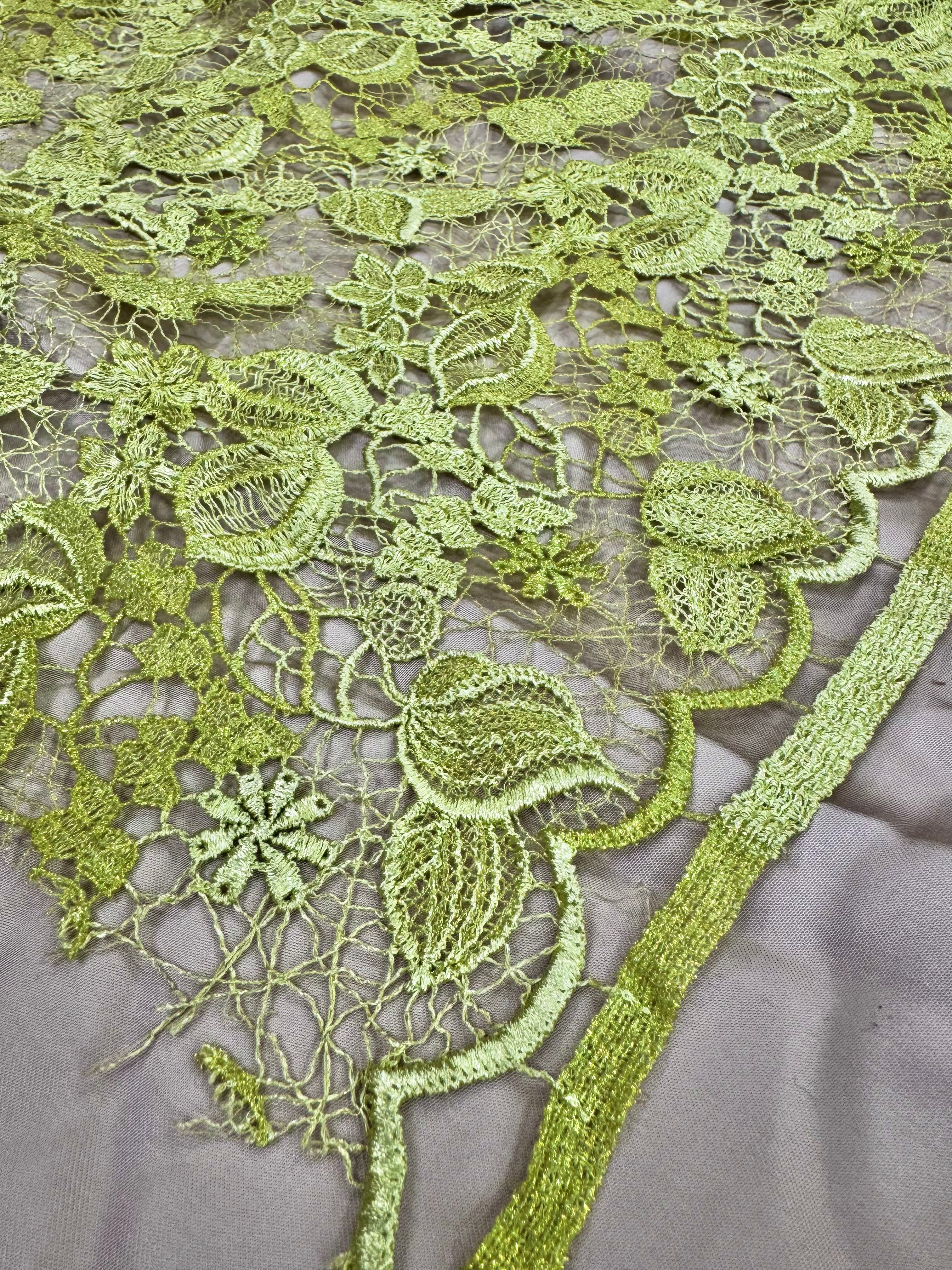 Broderie cu fir lurex
