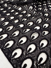 Broderie Sparta, Negru