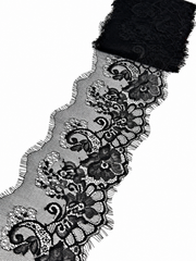 Dantela Chantilly 300x15cm, Negru - pret pe bucata