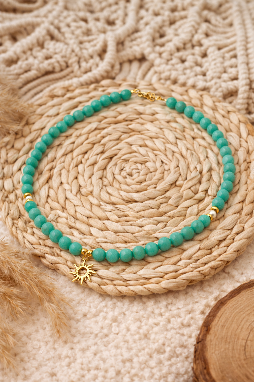 Colier din agate naturale turcoaz cu pandantiv Soare