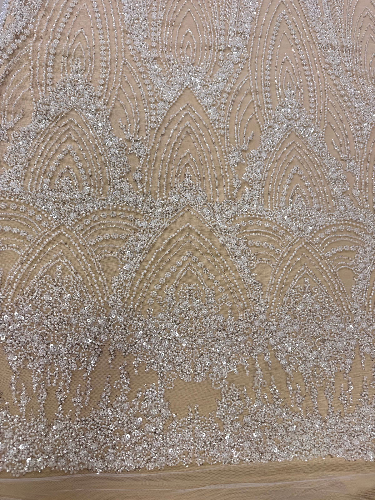 Broderie Pe Tull Cu Margele