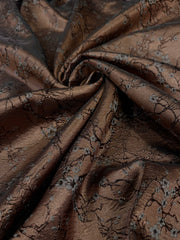 Brocard Cu Fir Lame, Maro