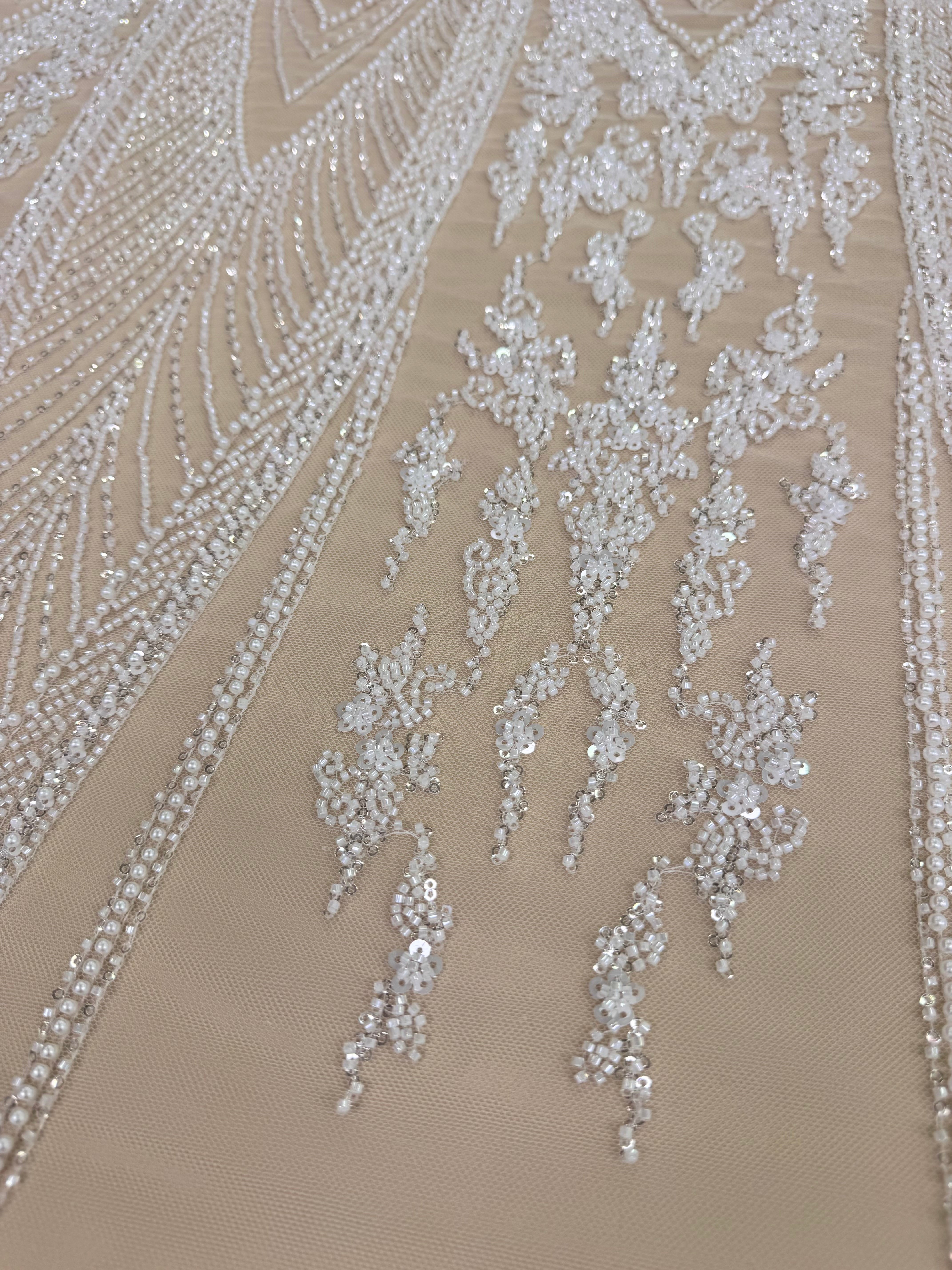 Broderie Pe Tull Cu Margele