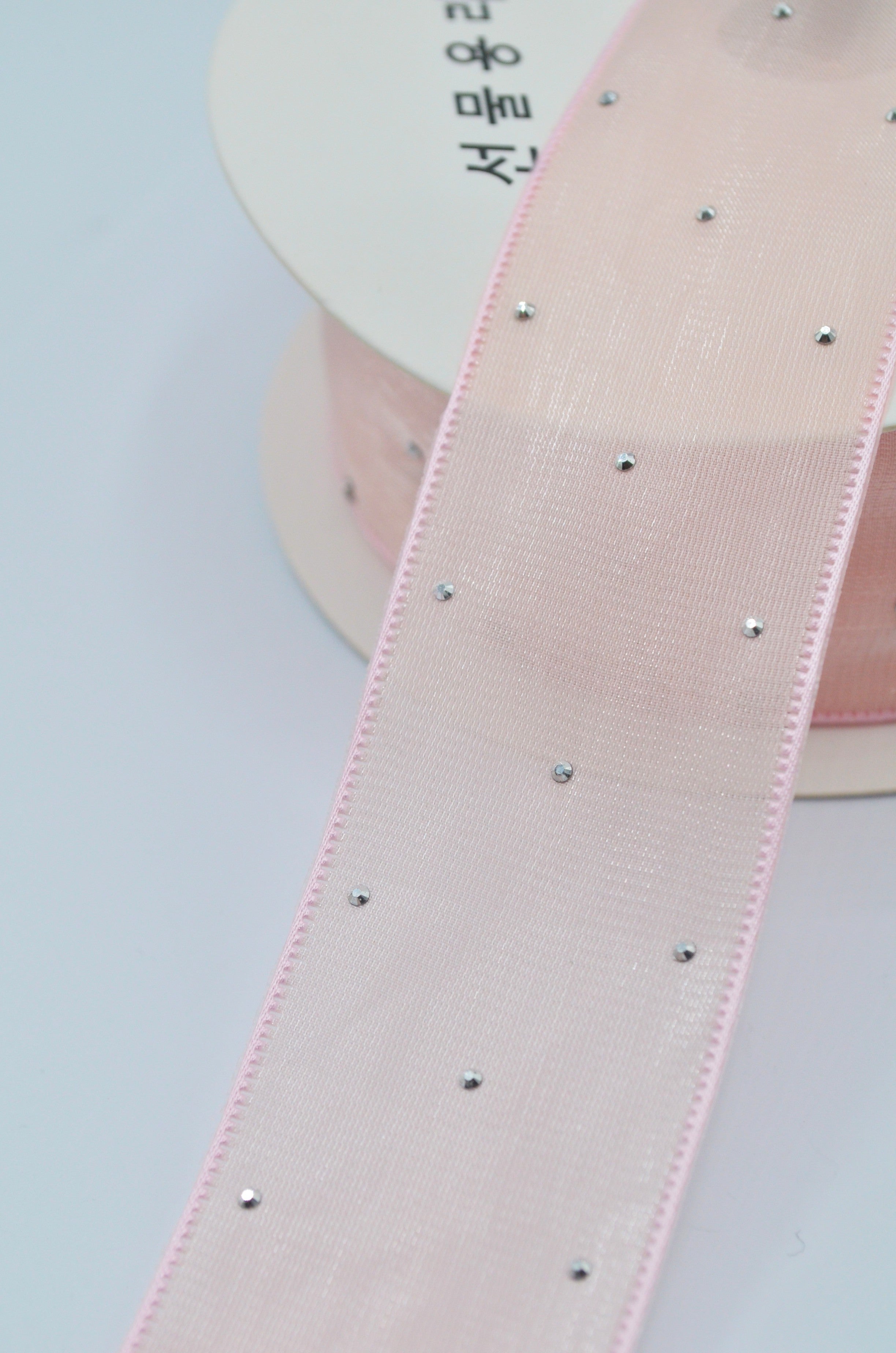 Panglica Organza Cu Strasuri 4cm, Somon