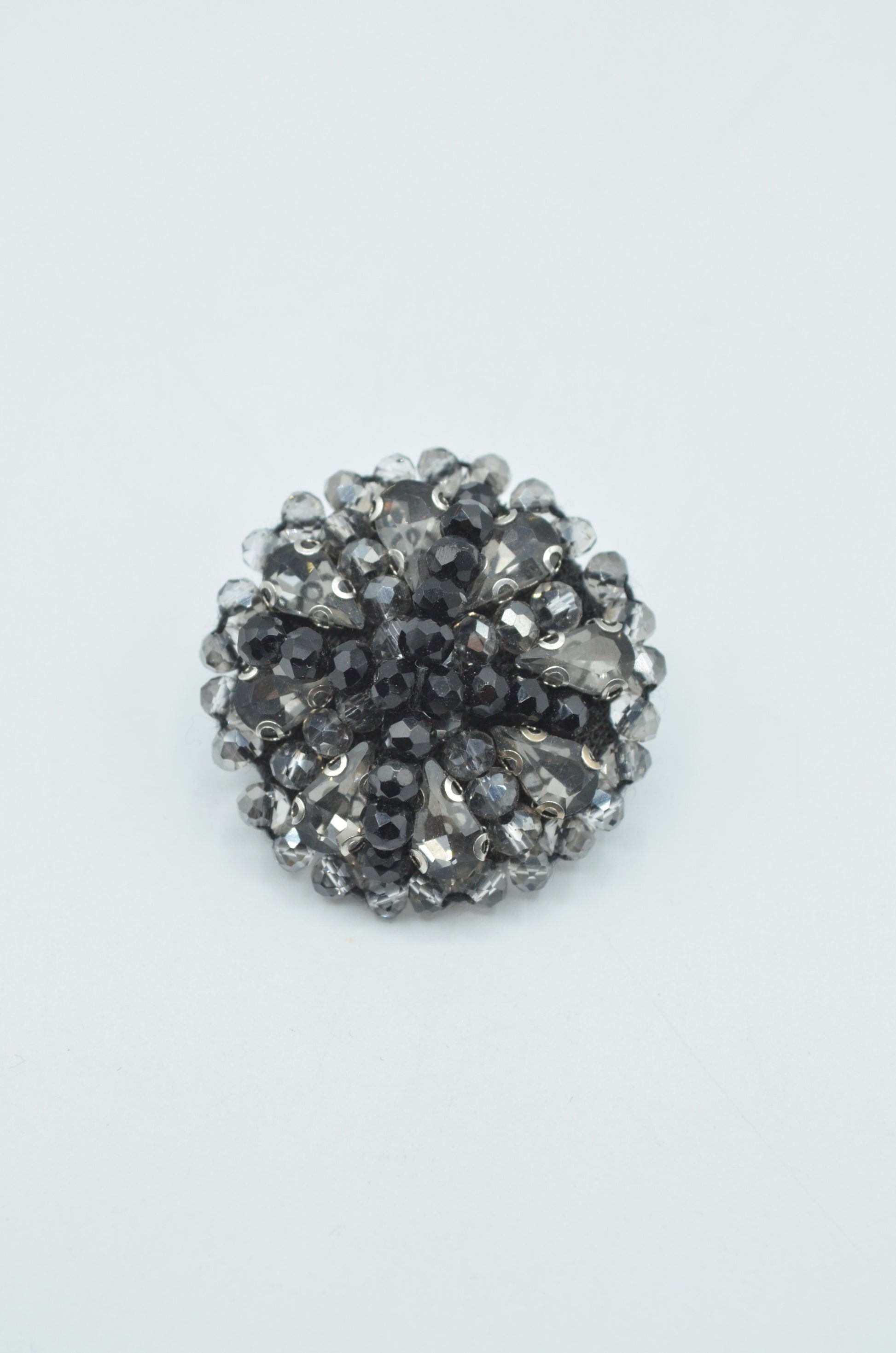 Nasturi Cu Margele, 28mm, Gri Cu Negru