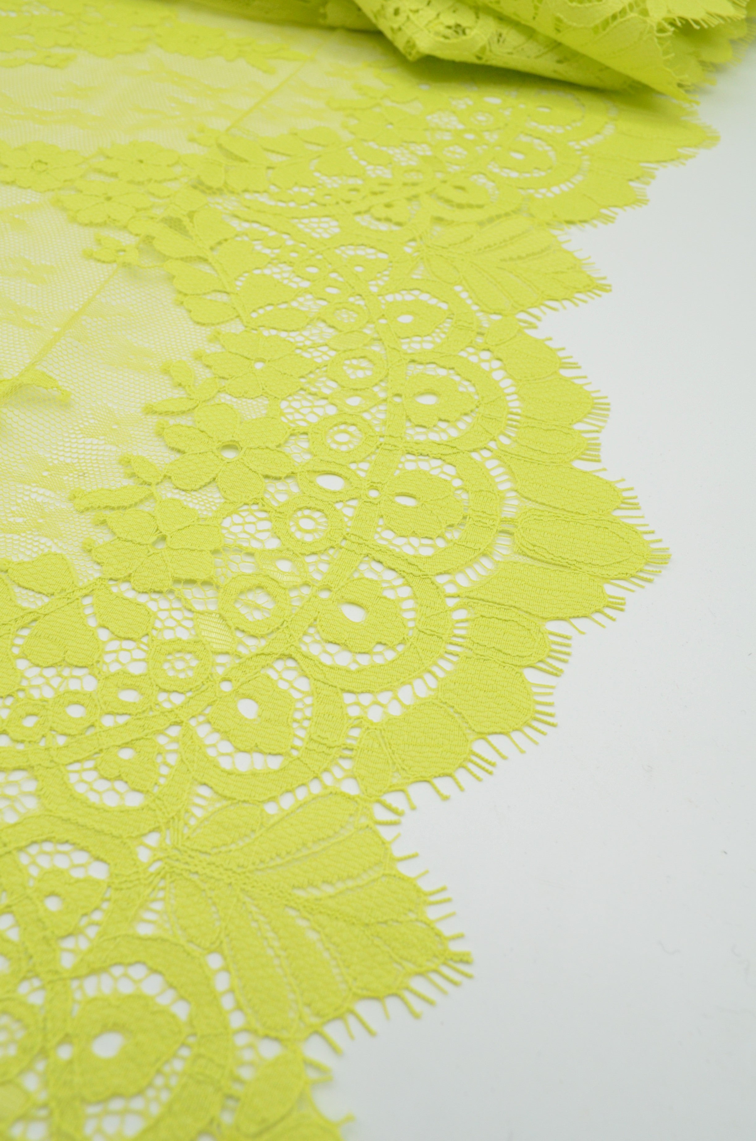 Dantela Chantilly 38x300cm, Verde Lime