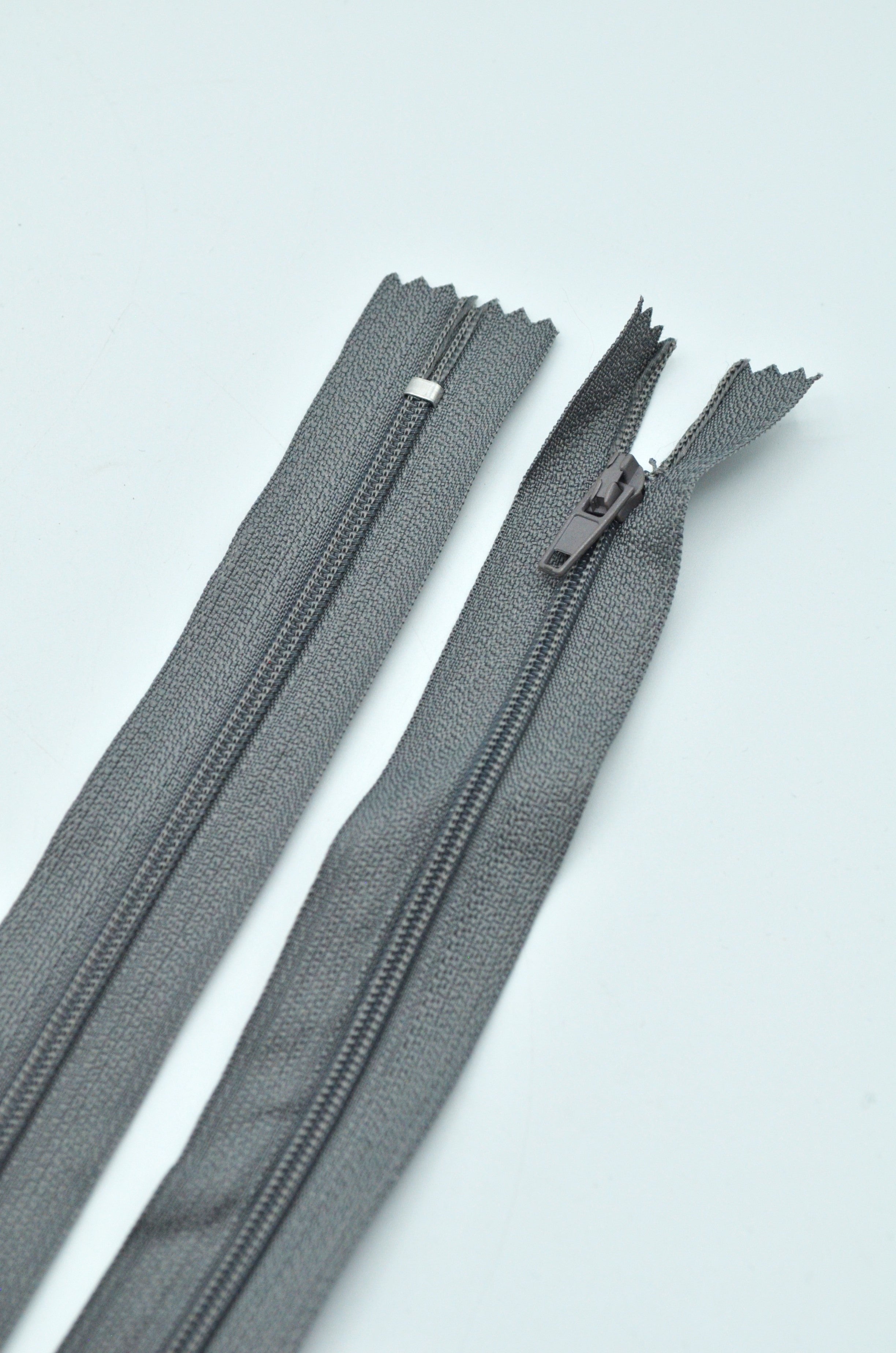 Fermoar Normal #3, 50cm, Gri