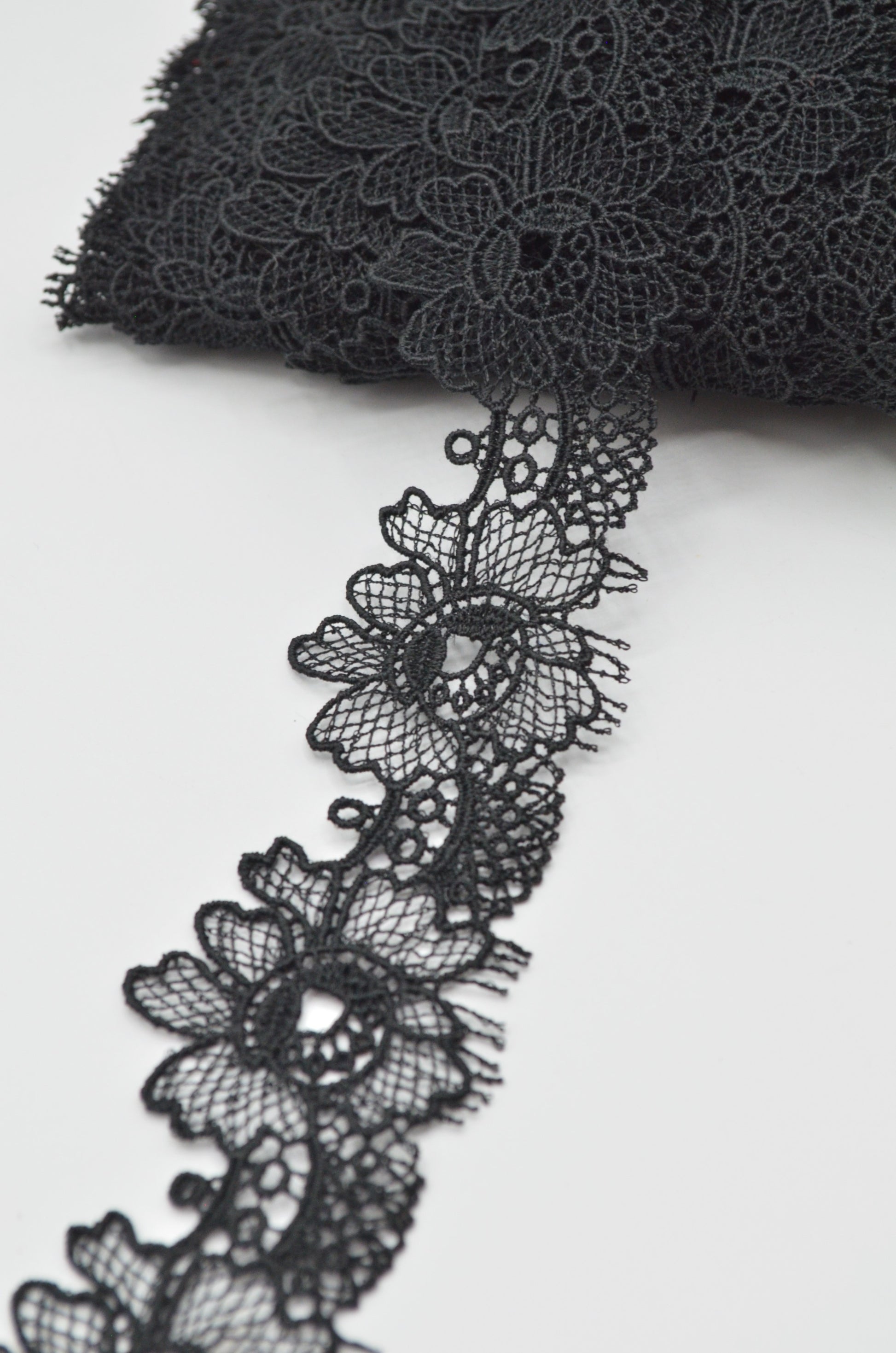 Dantela Neagra, 50mm