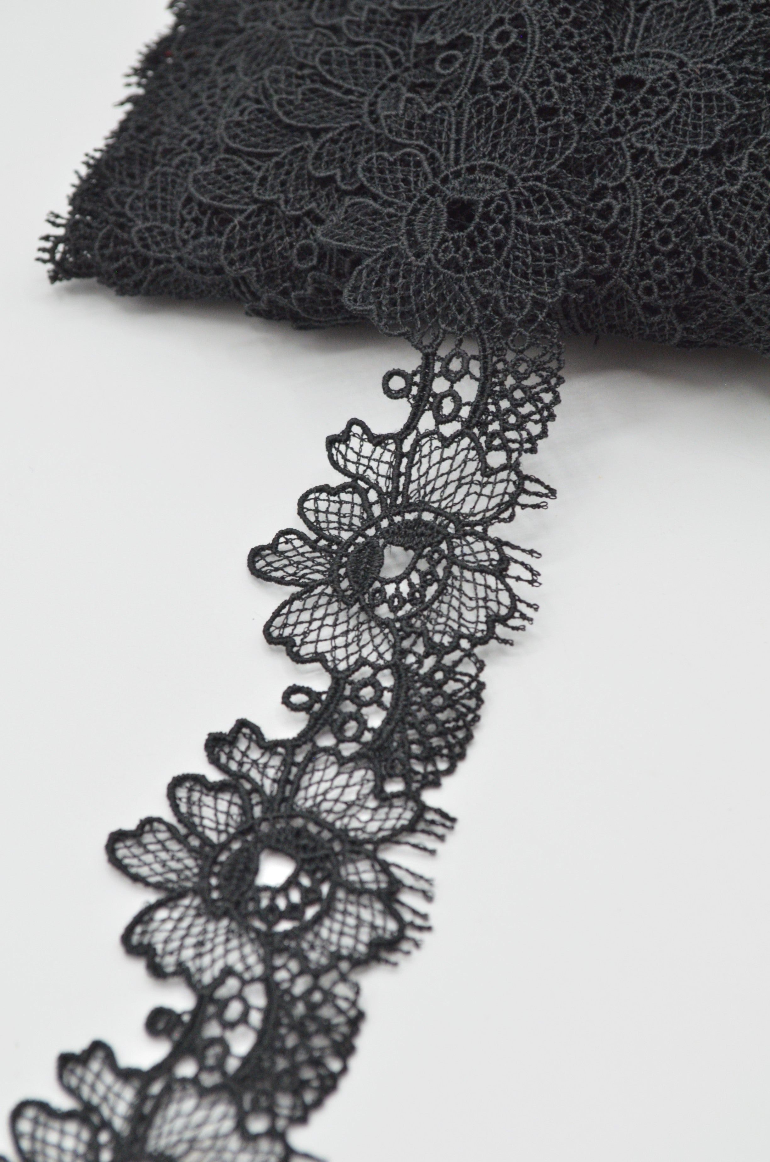 Dantela Neagra, 50mm