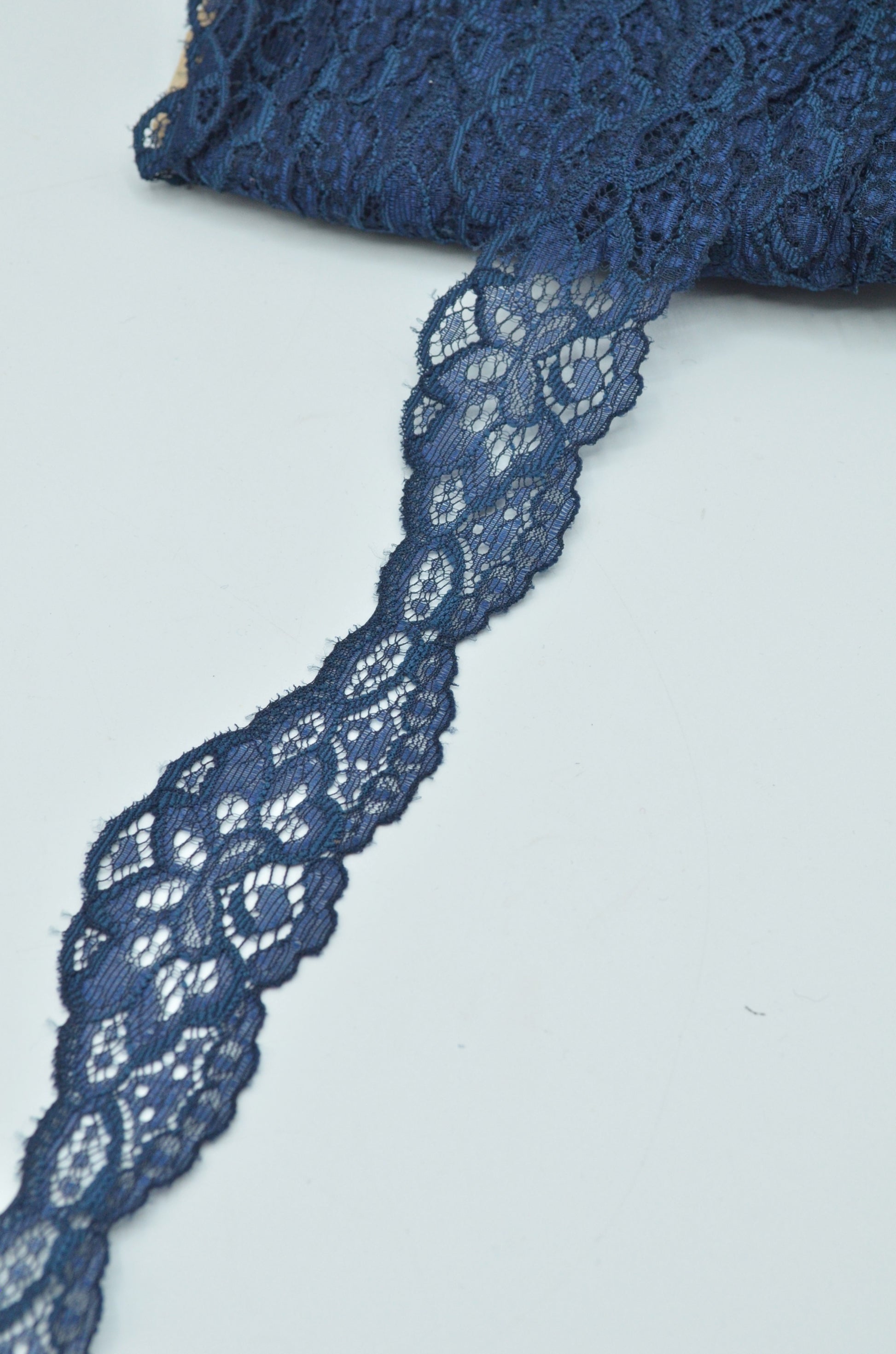 Dantela Bleumarin, 4cm