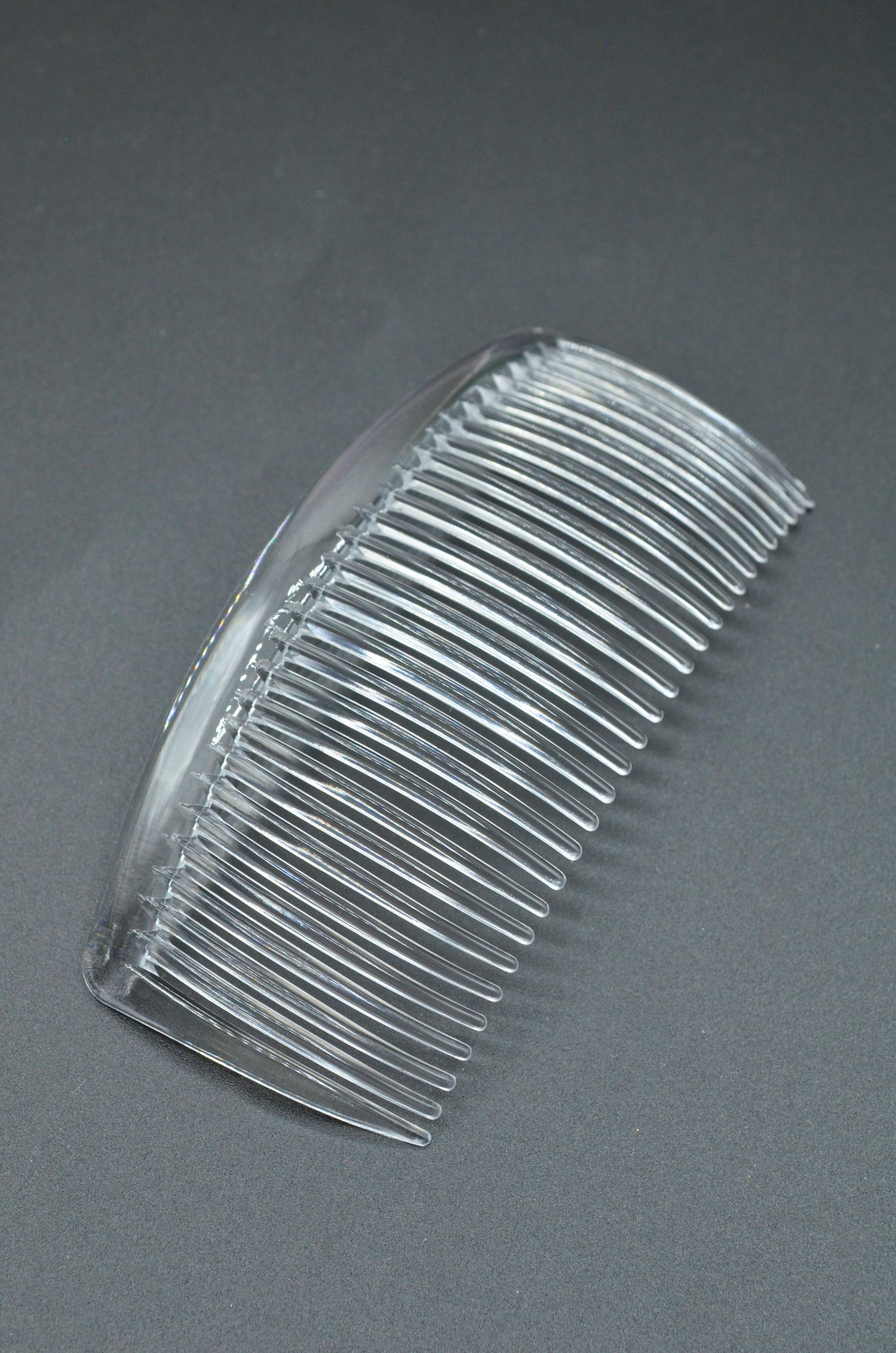 Pieptan Din Plastic 10x4cm