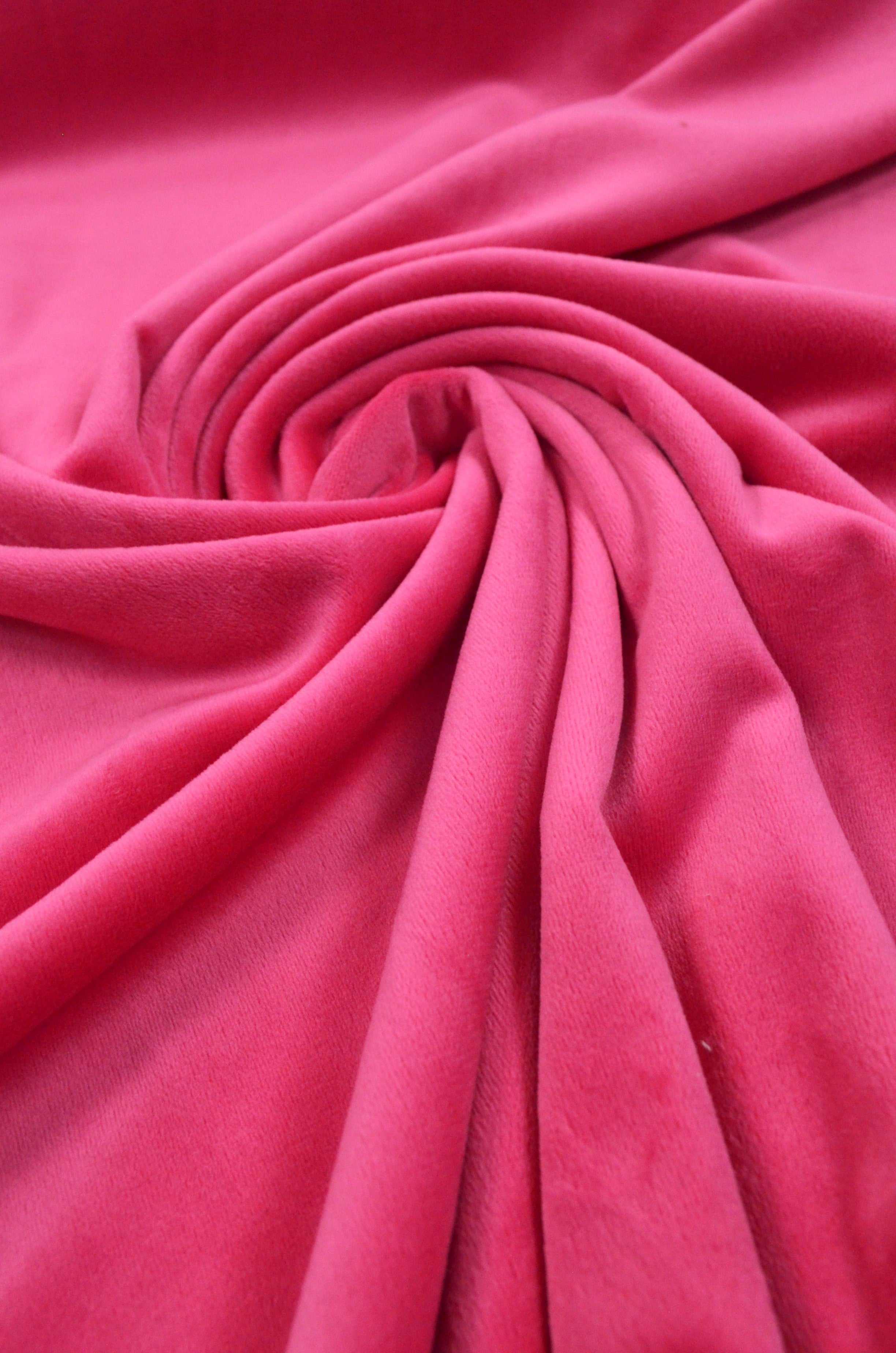Catifea Elastica Mata, Fucsia